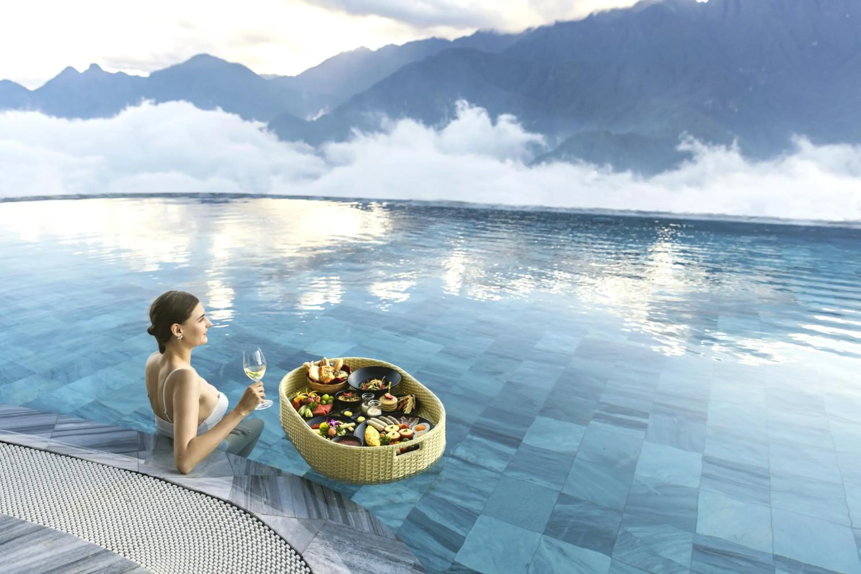 Swimming pool in Lady Hill Sapa Resort