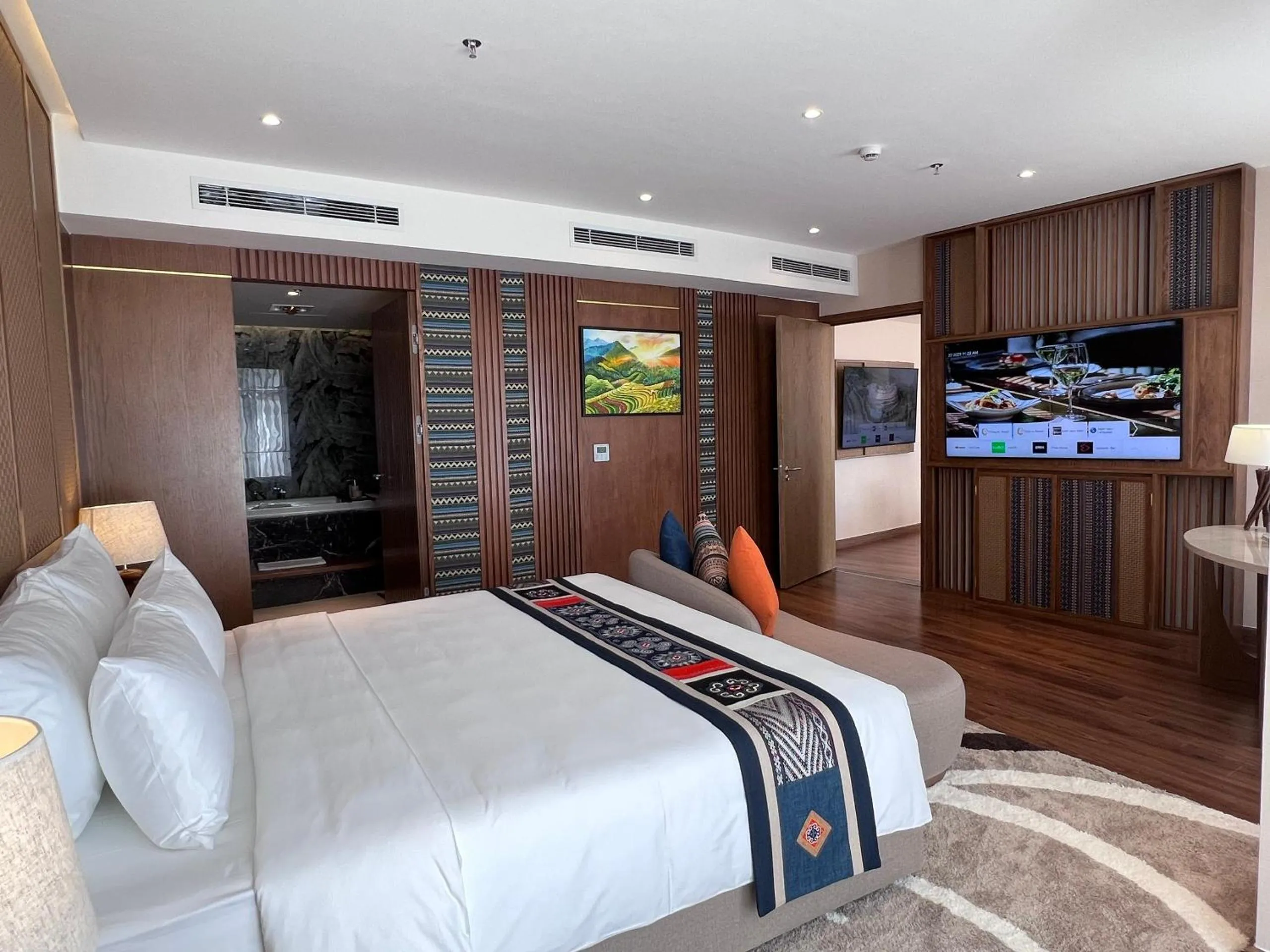 Bed in Lady Hill Sapa Resort