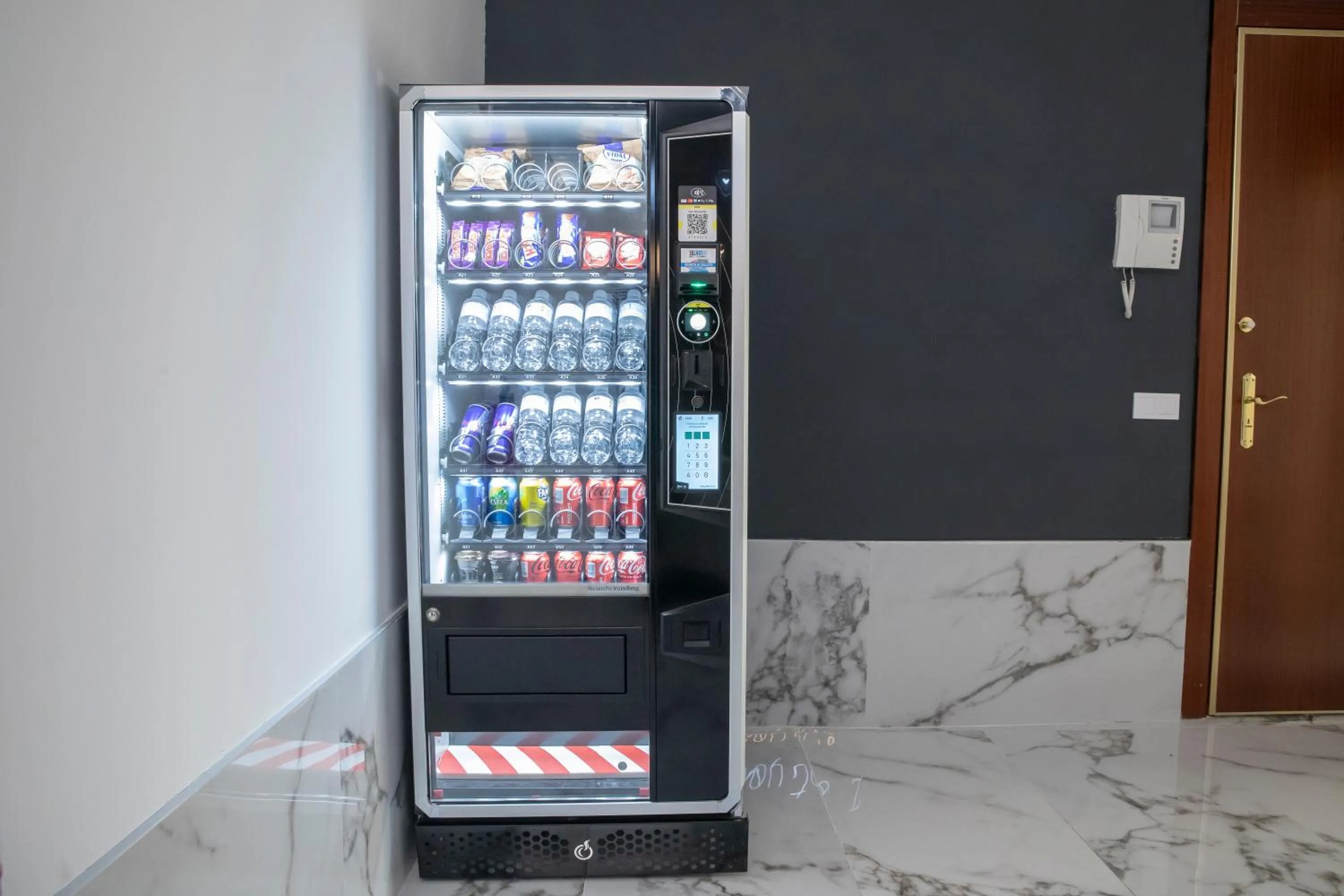 vending machine in Hostal Boutique I Host You