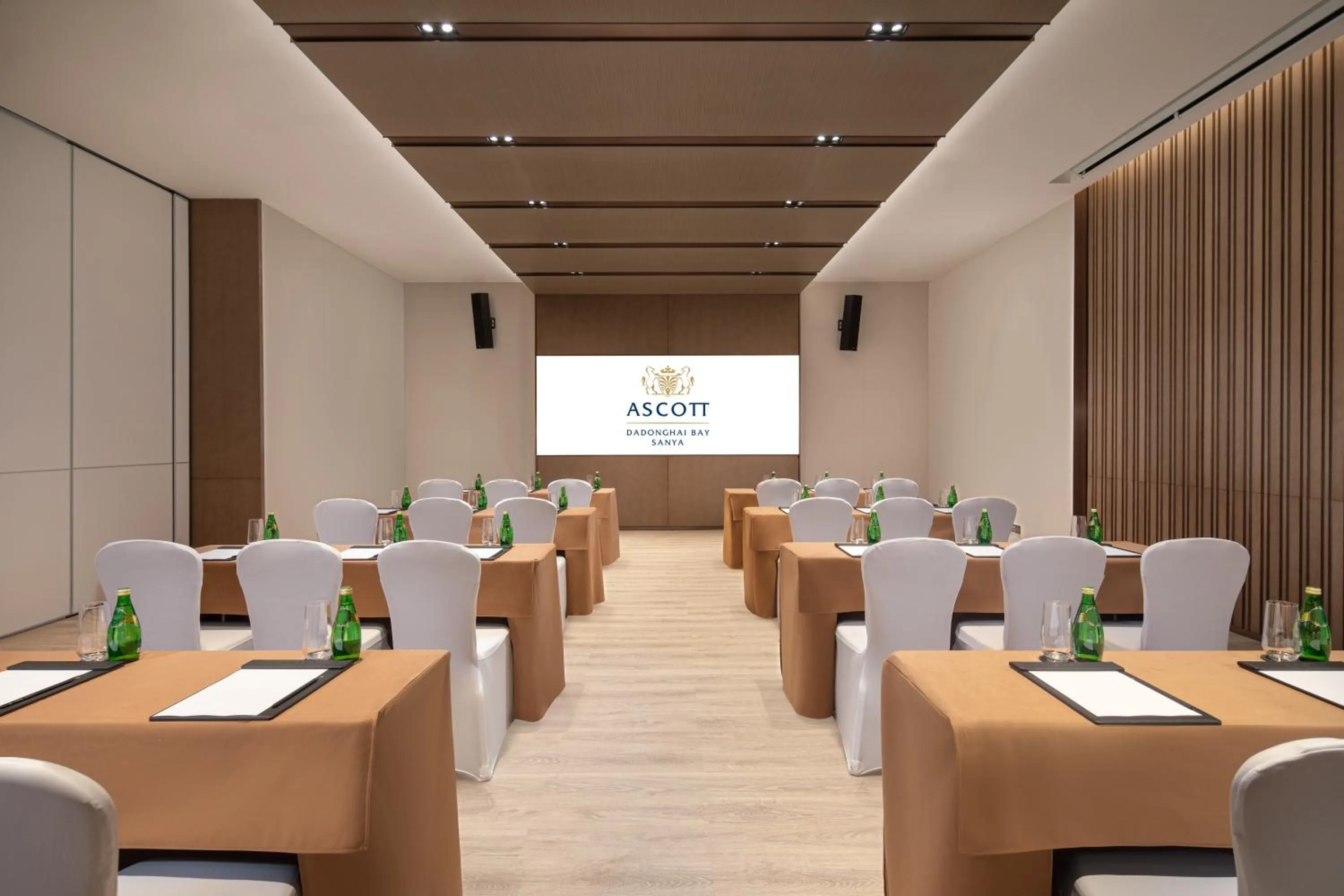 Meeting/conference room in Ascott Dadonghai Bay Sanya