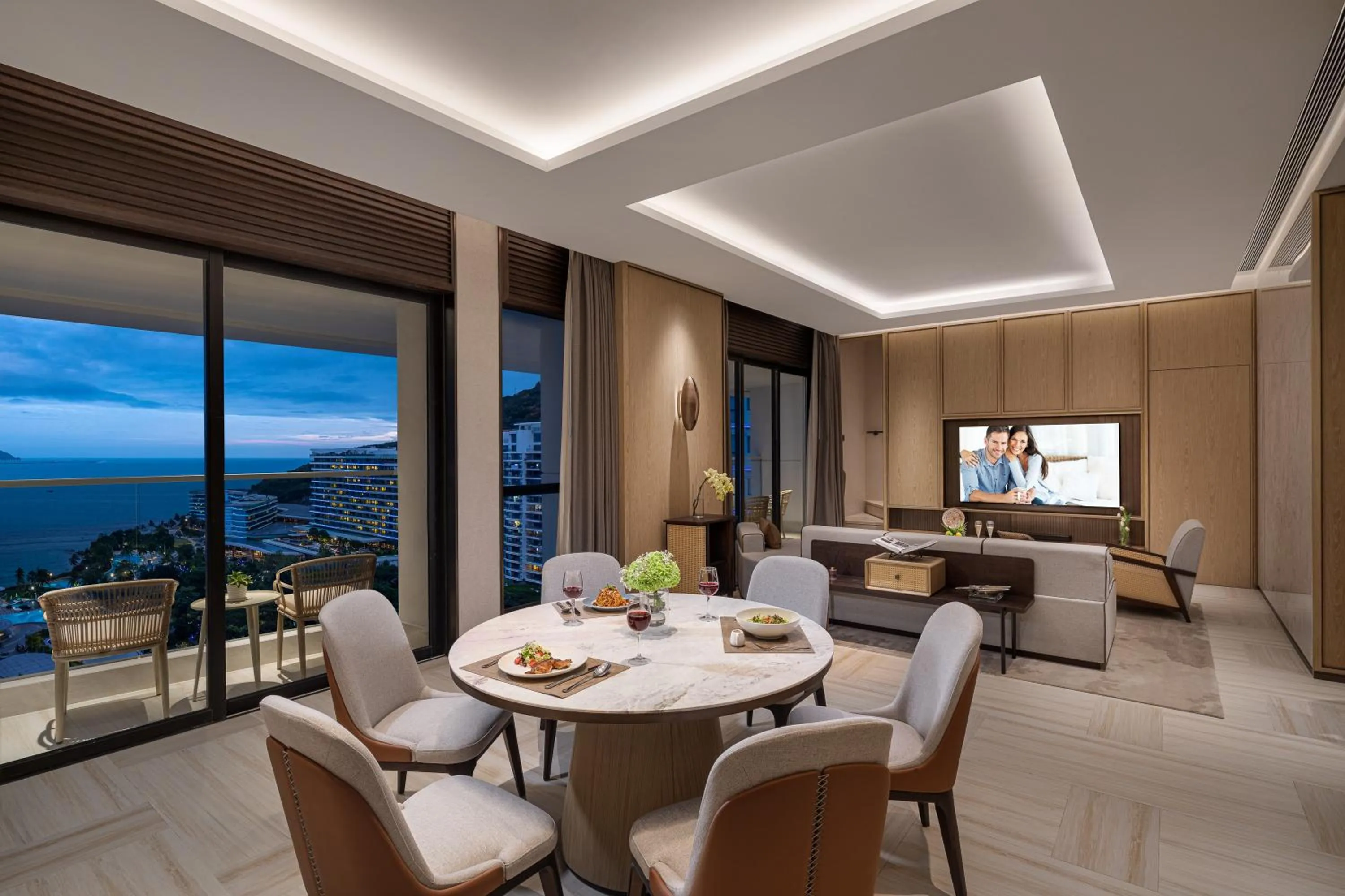 Communal lounge/ TV room in Ascott Dadonghai Bay Sanya