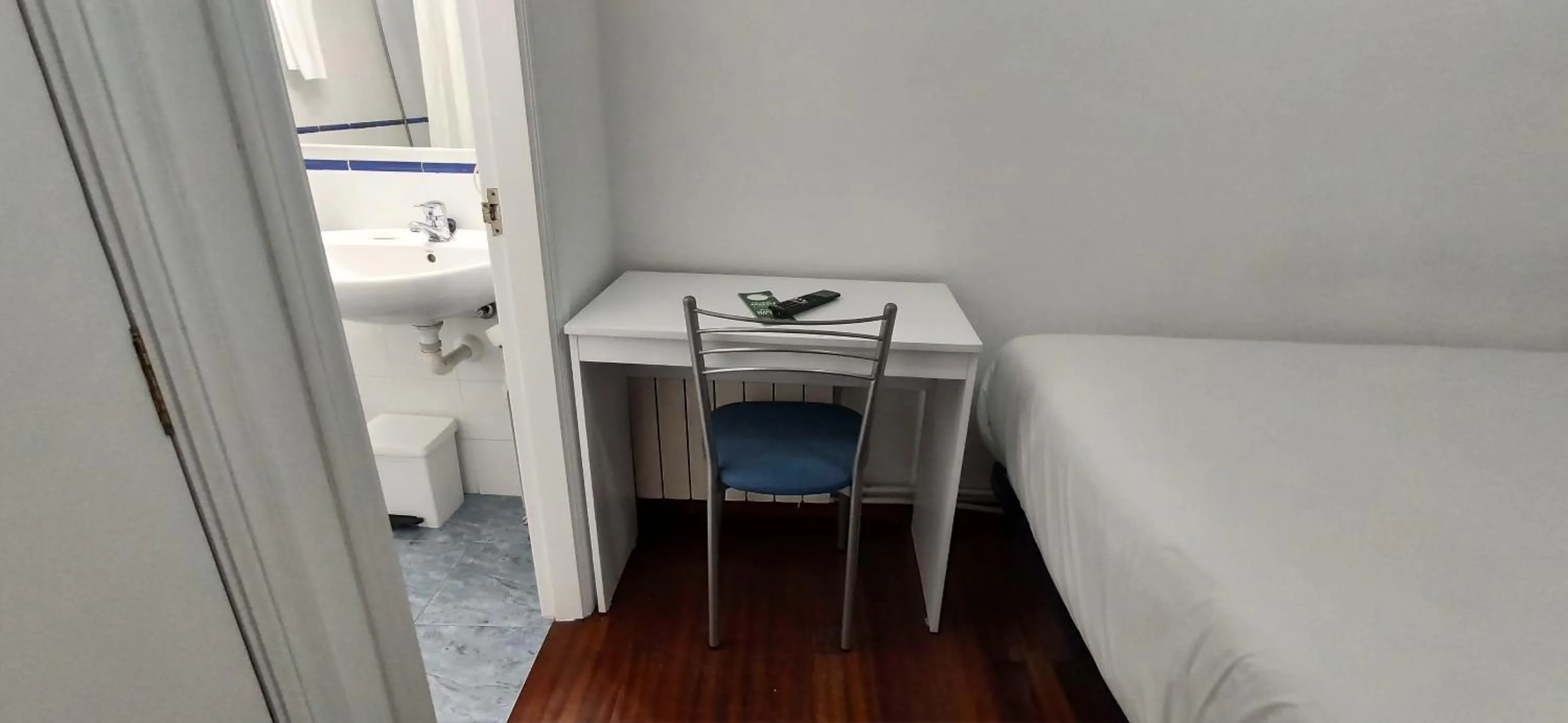 Photo of the whole room, Bed in Hotel Hórreo by Bossh! Hotels