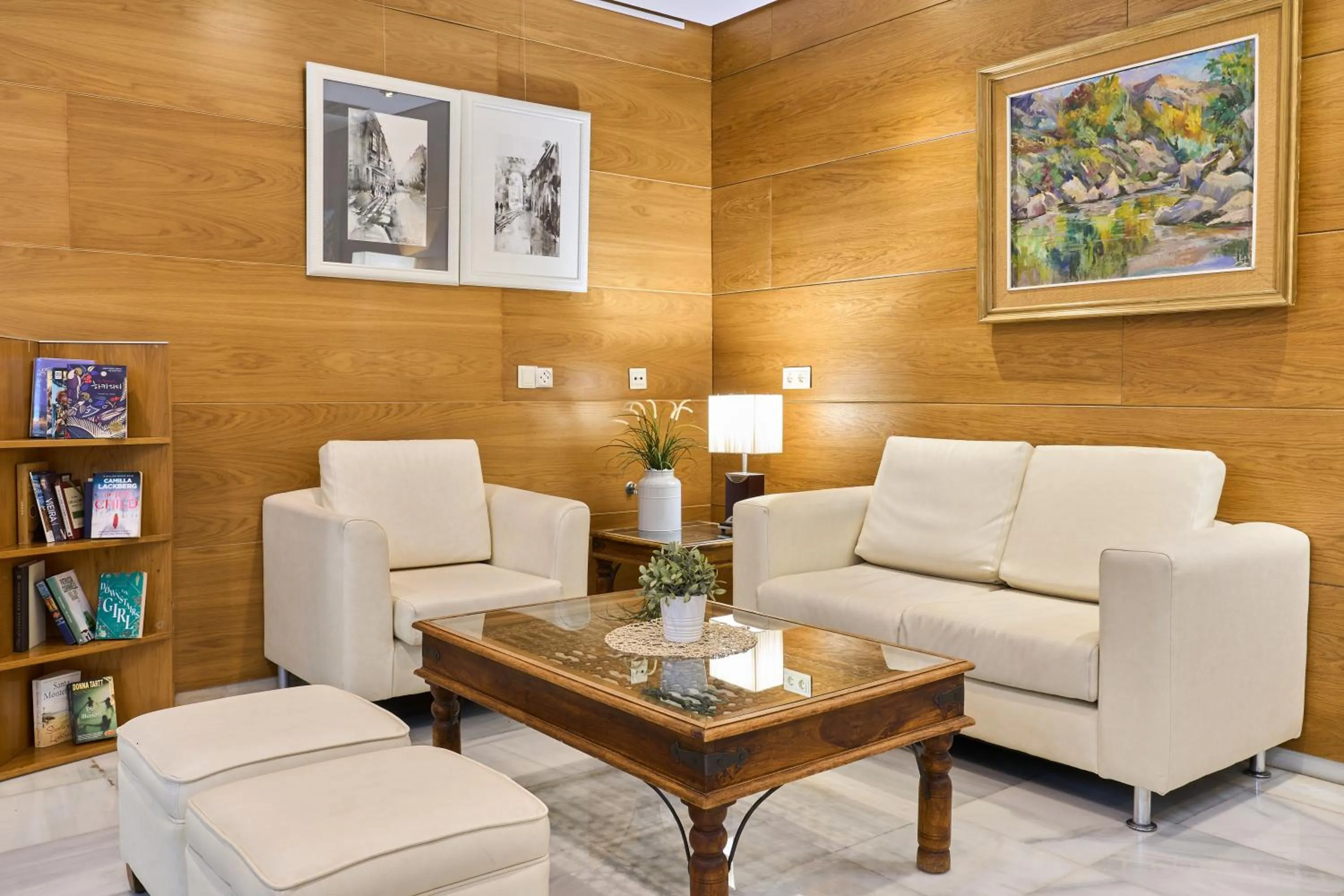 Library in Porcel Navas