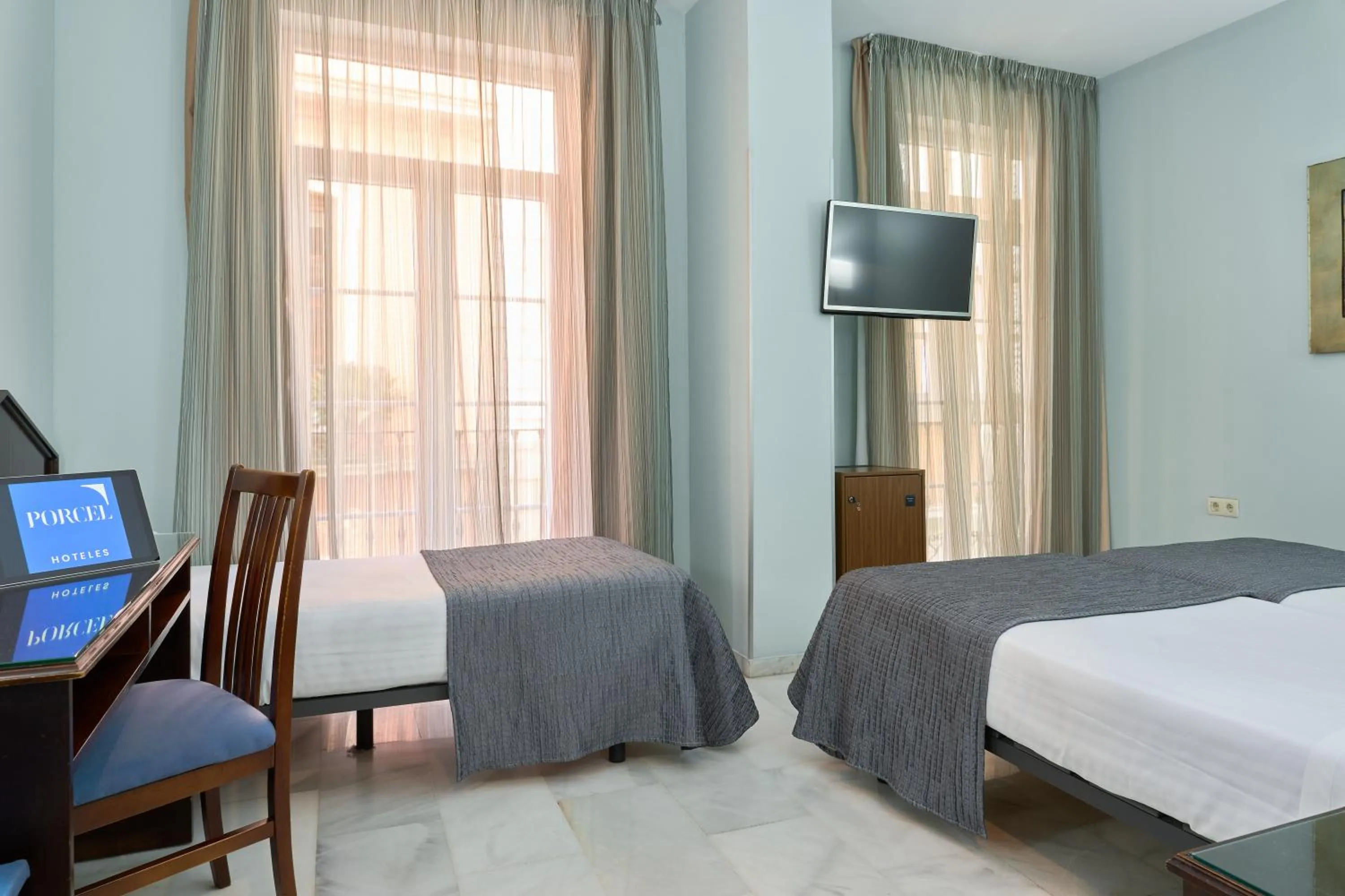 Photo of the whole room, Bed in Porcel Navas