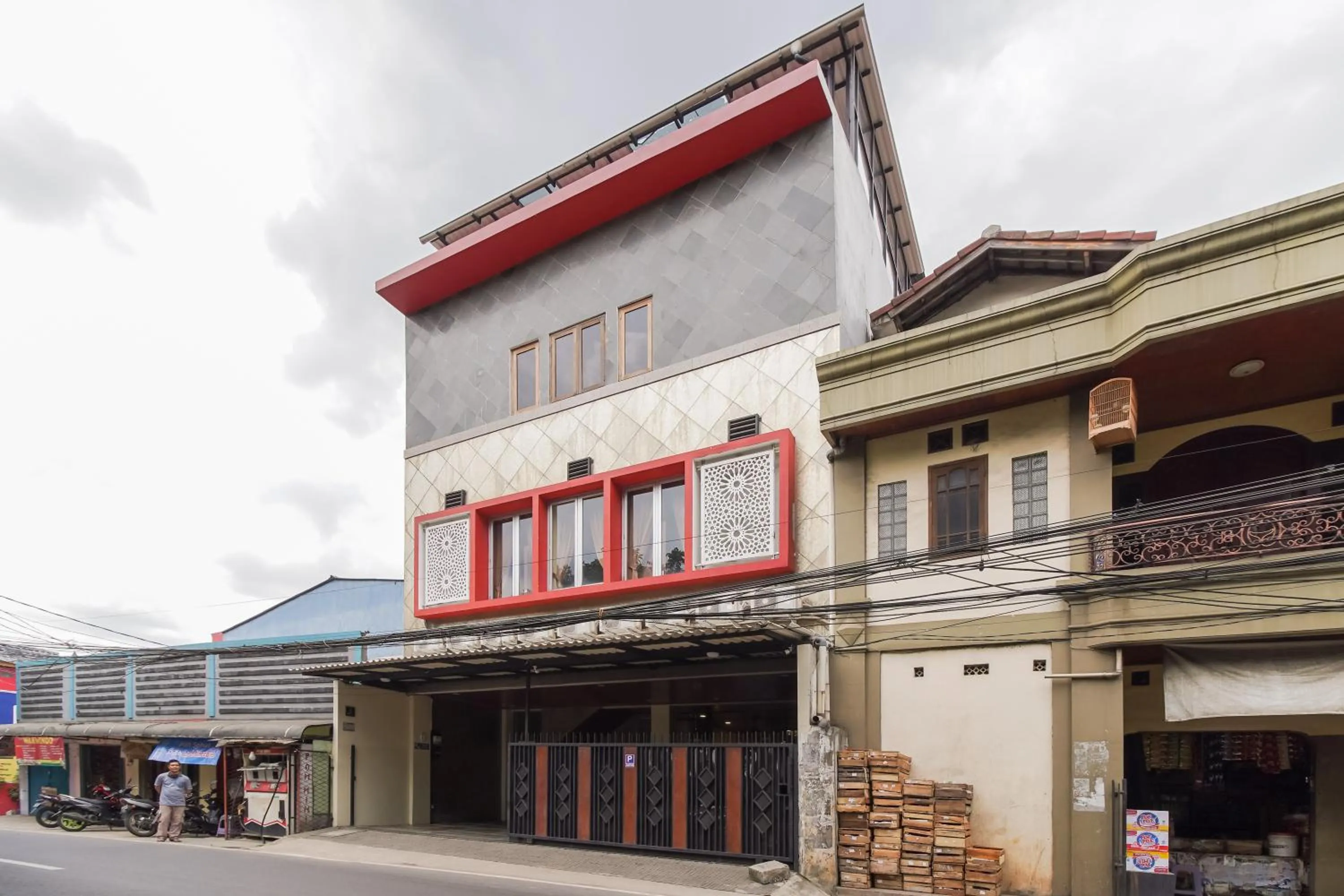 Property building in Urbanview Hotel Cantee Halim Perdanakusuma by RedDoorz