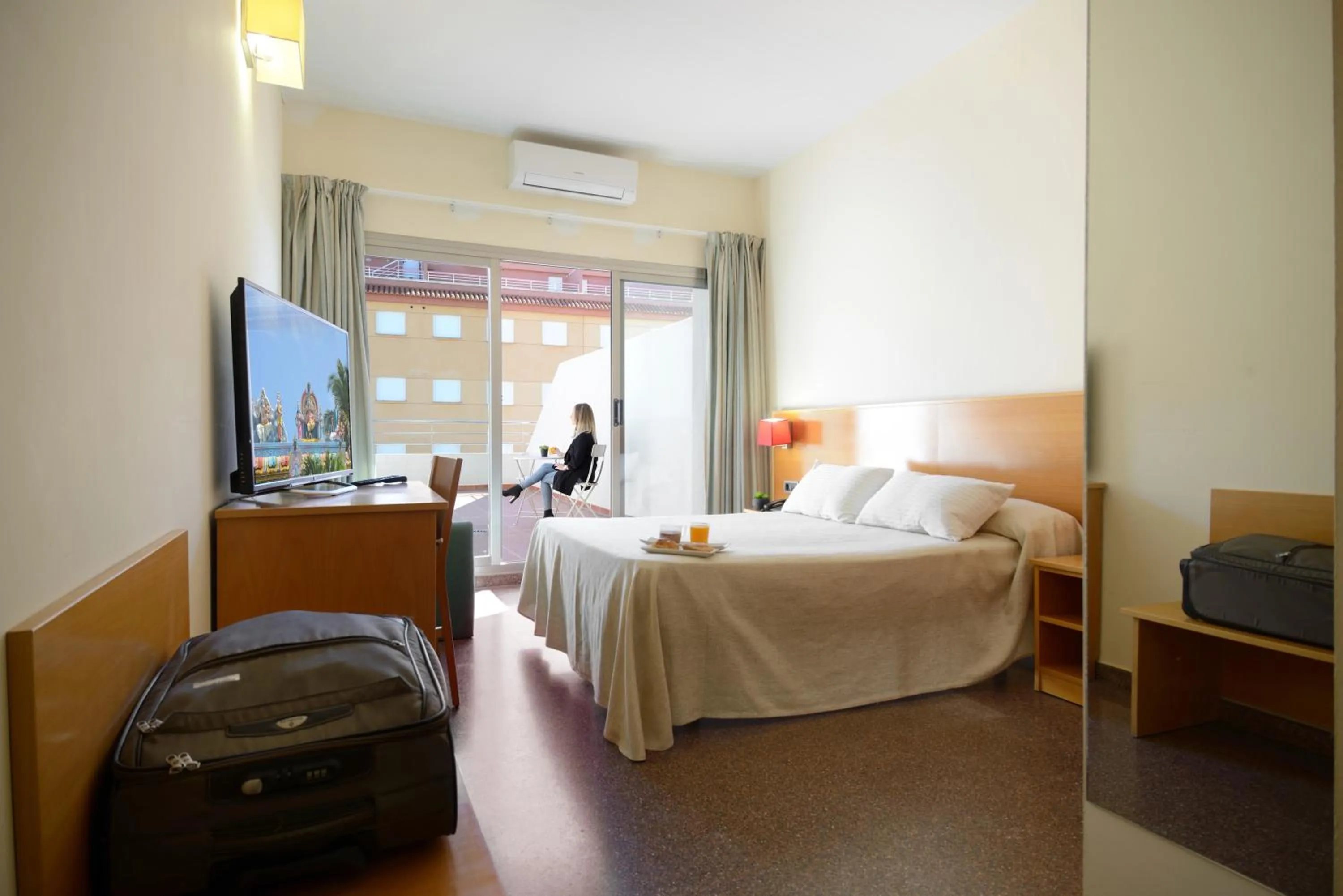 Photo of the whole room in Hotel Miramar Playa