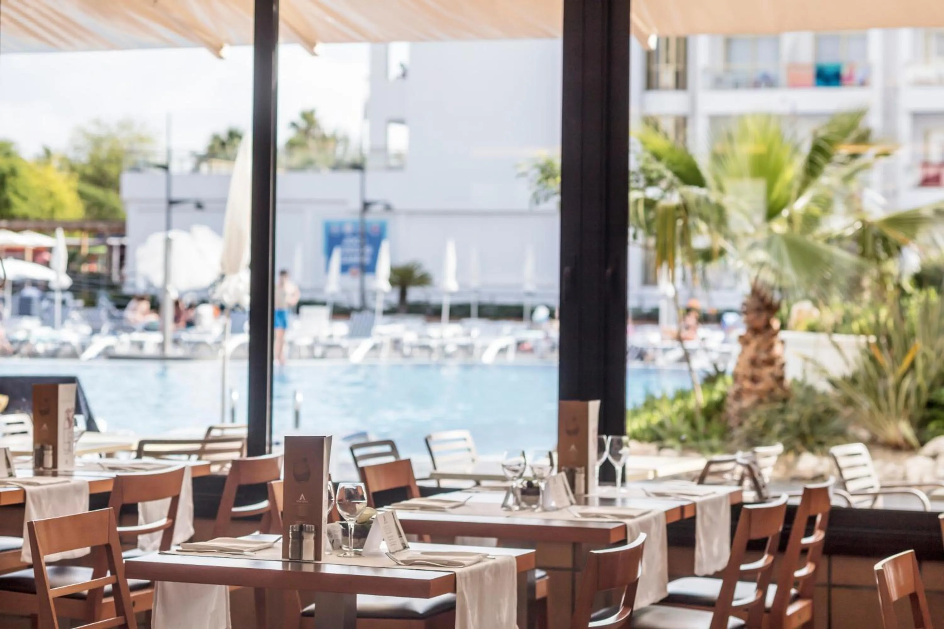 Restaurant/places to eat in AQUA Hotel Aquamarina & Spa