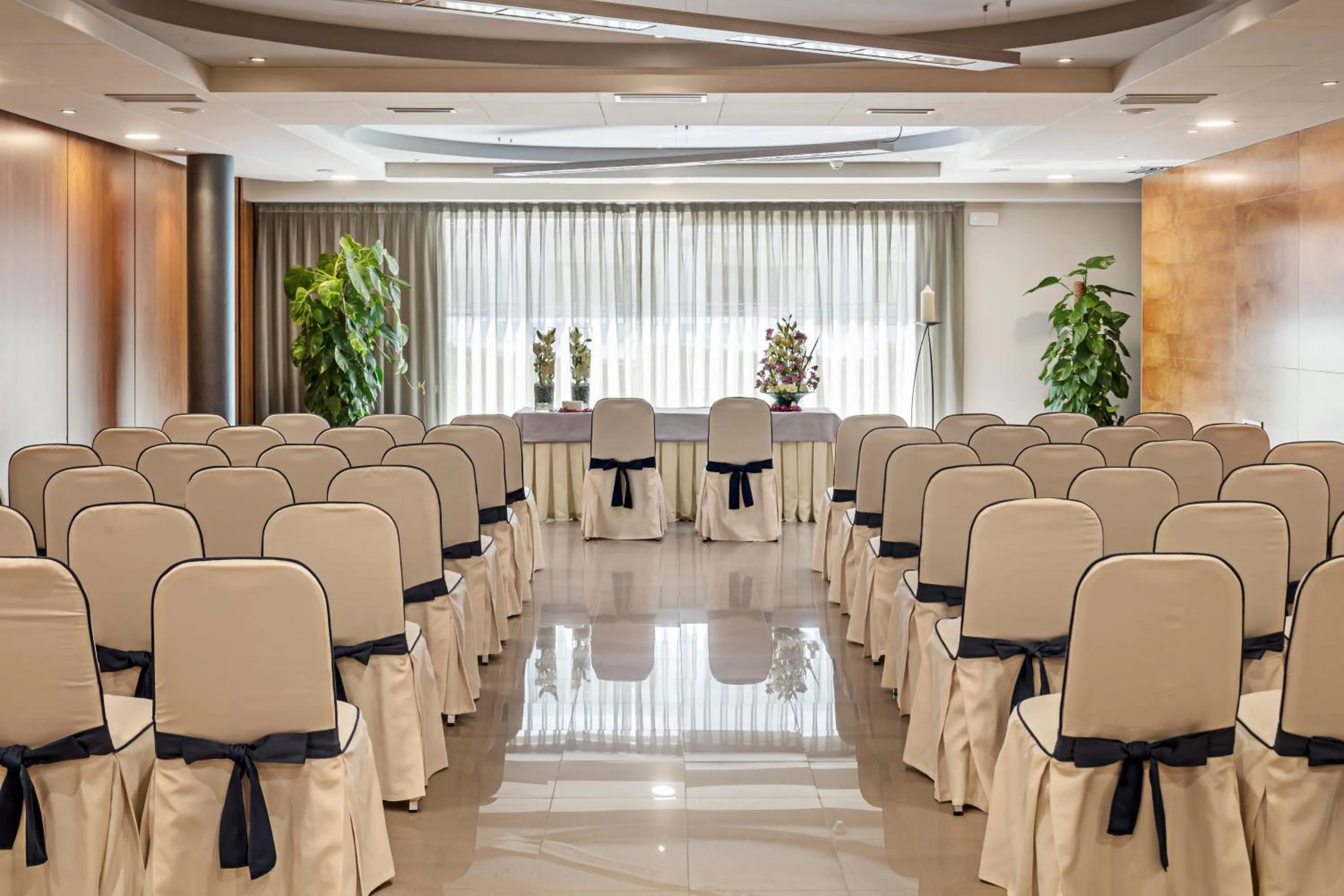 Lounge or bar in AQUA Hotel Onabrava & Spa 4*Sup