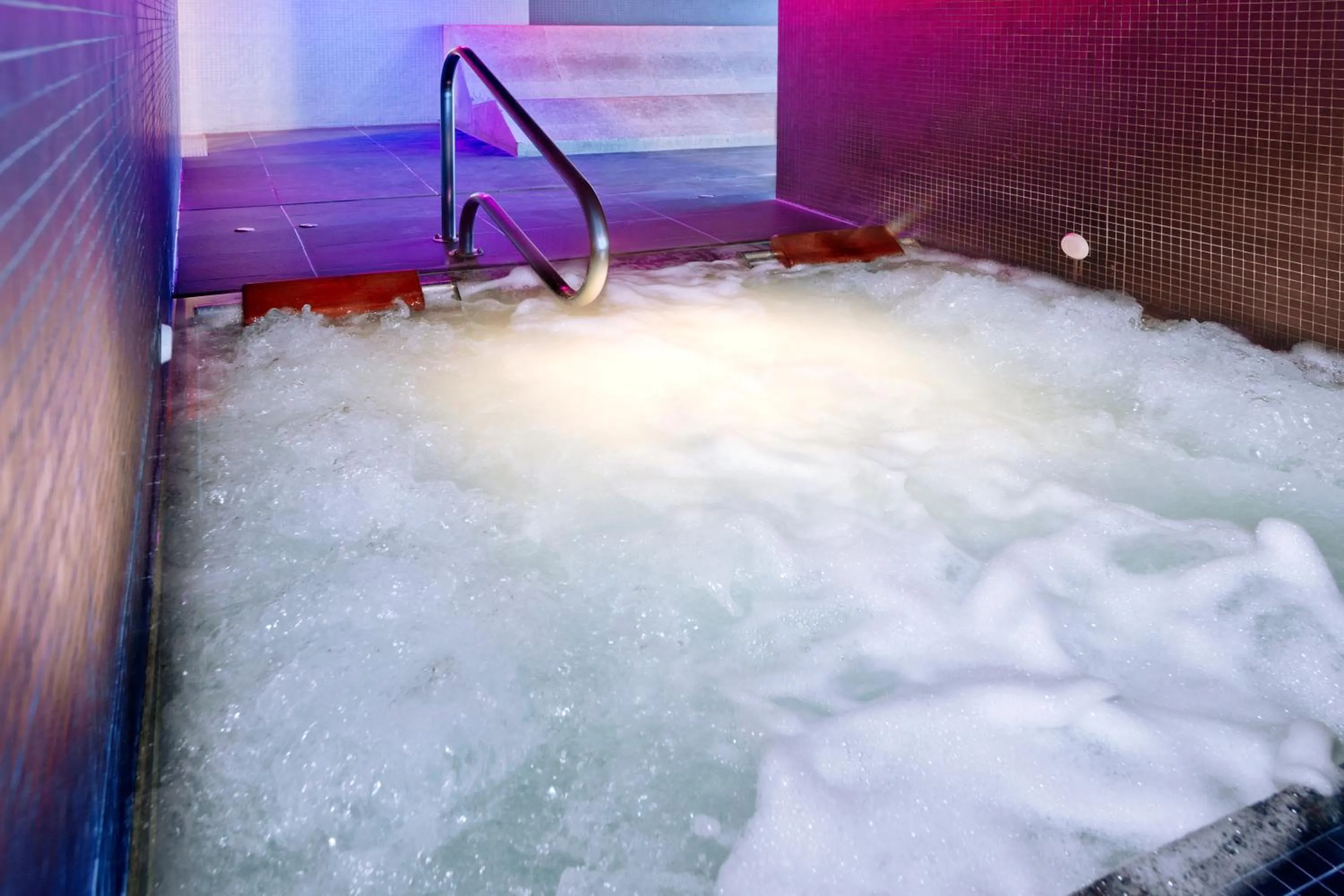 Hot Tub in AQUA Hotel Onabrava & Spa 4*Sup