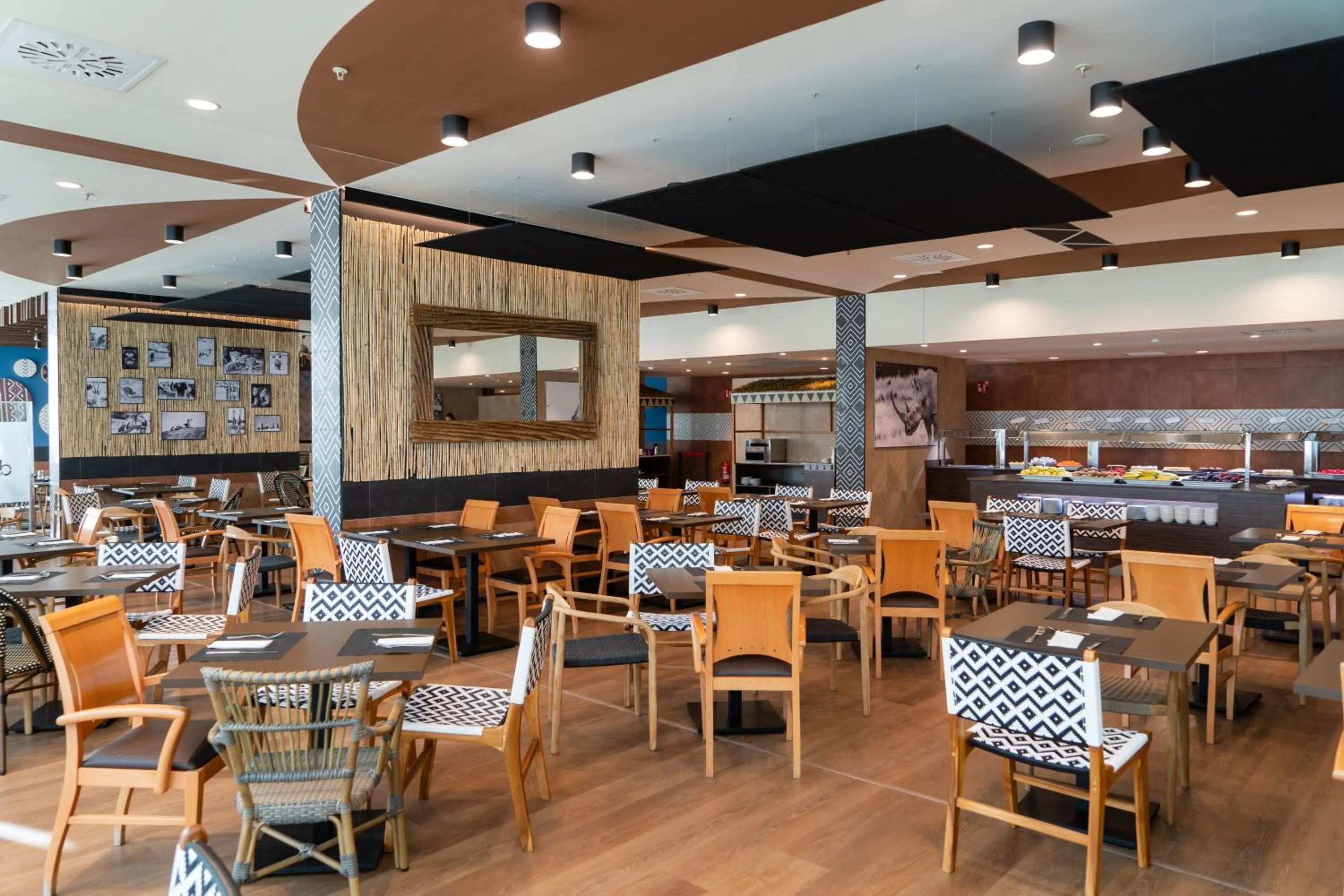 Restaurant/places to eat in Medplaya Hotel Flamingo Oasis