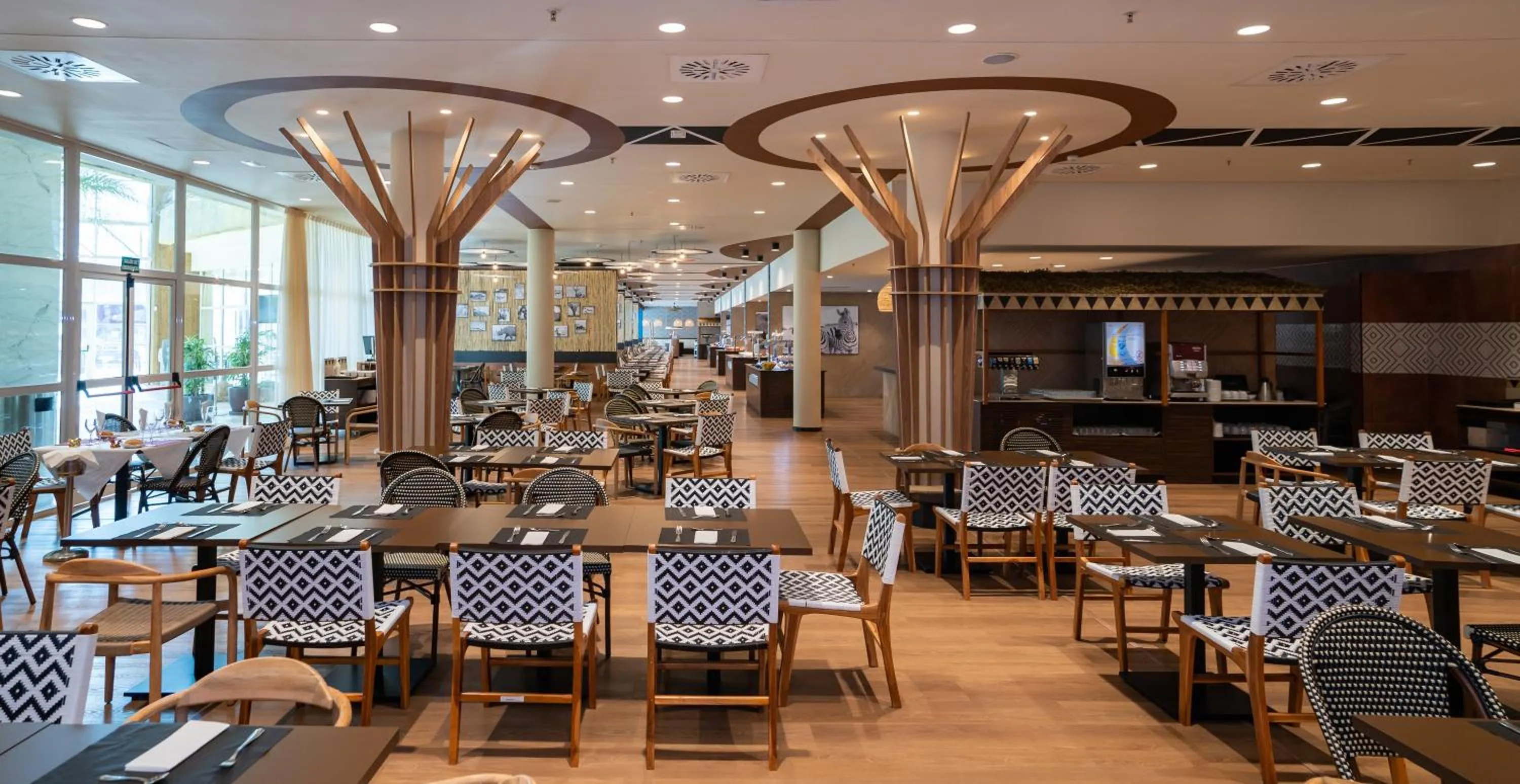 Restaurant/places to eat in Medplaya Hotel Flamingo Oasis