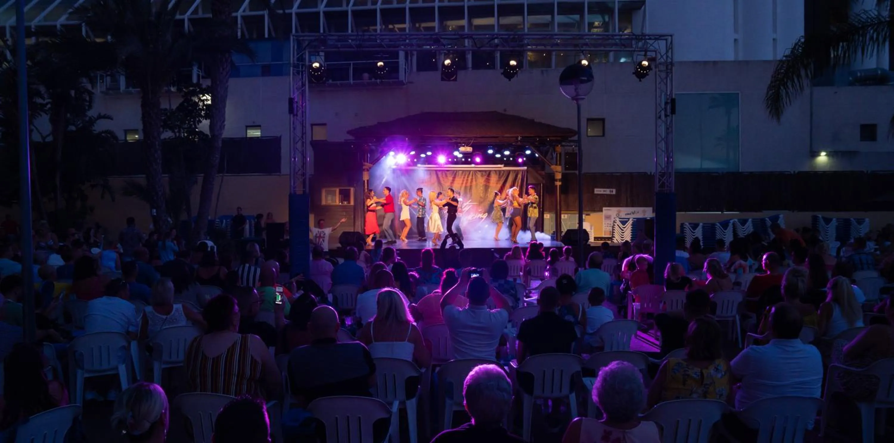 Evening entertainment in Medplaya Hotel Flamingo Oasis