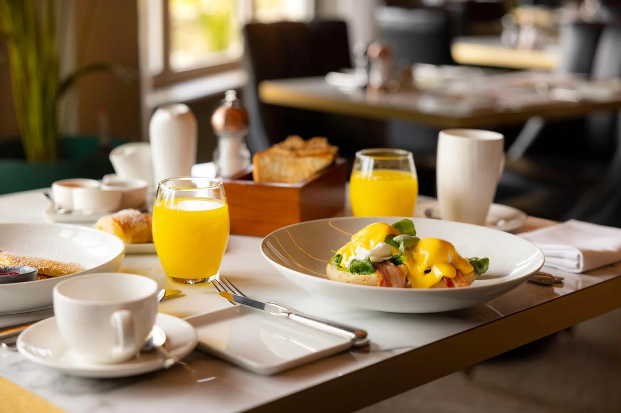Breakfast in voco The Club - Dublin Gateway by IHG