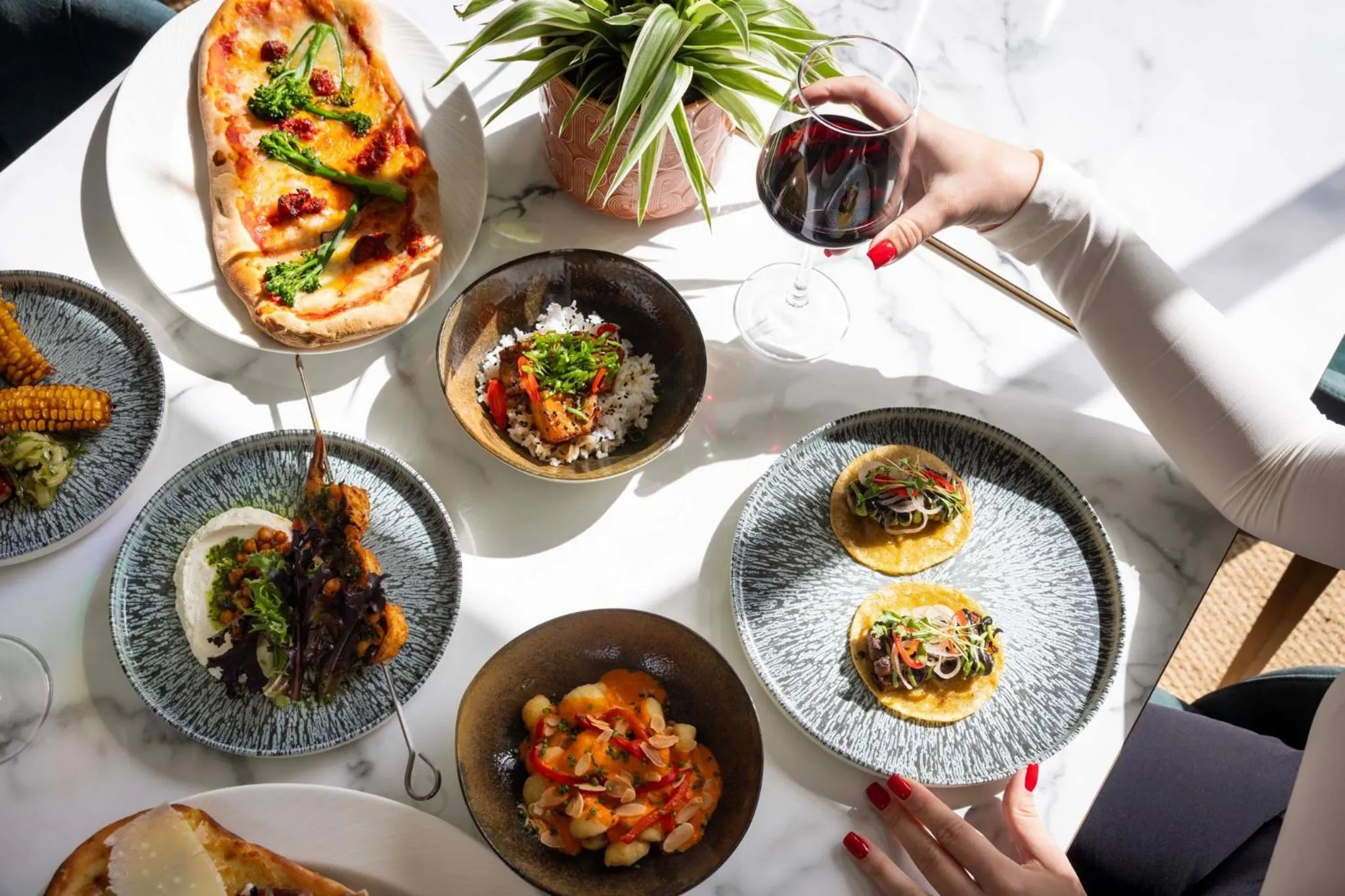 Restaurant/places to eat in voco The Club - Dublin Gateway by IHG