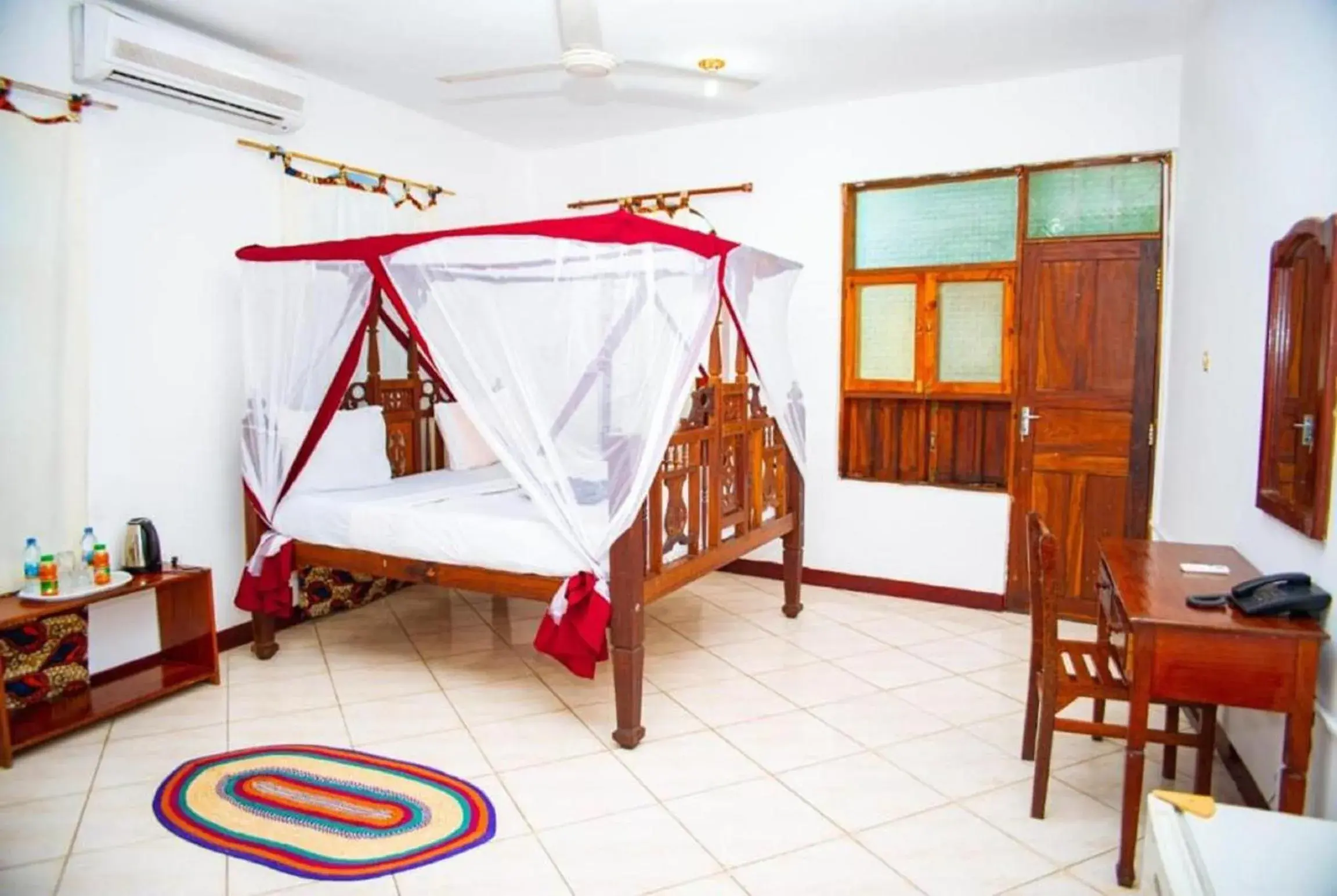 Double Room with Private Bathroom in La Neisha Hotel Zanzibar Double Room with Private Bathroom in La Neisha Hotel Zanzibar