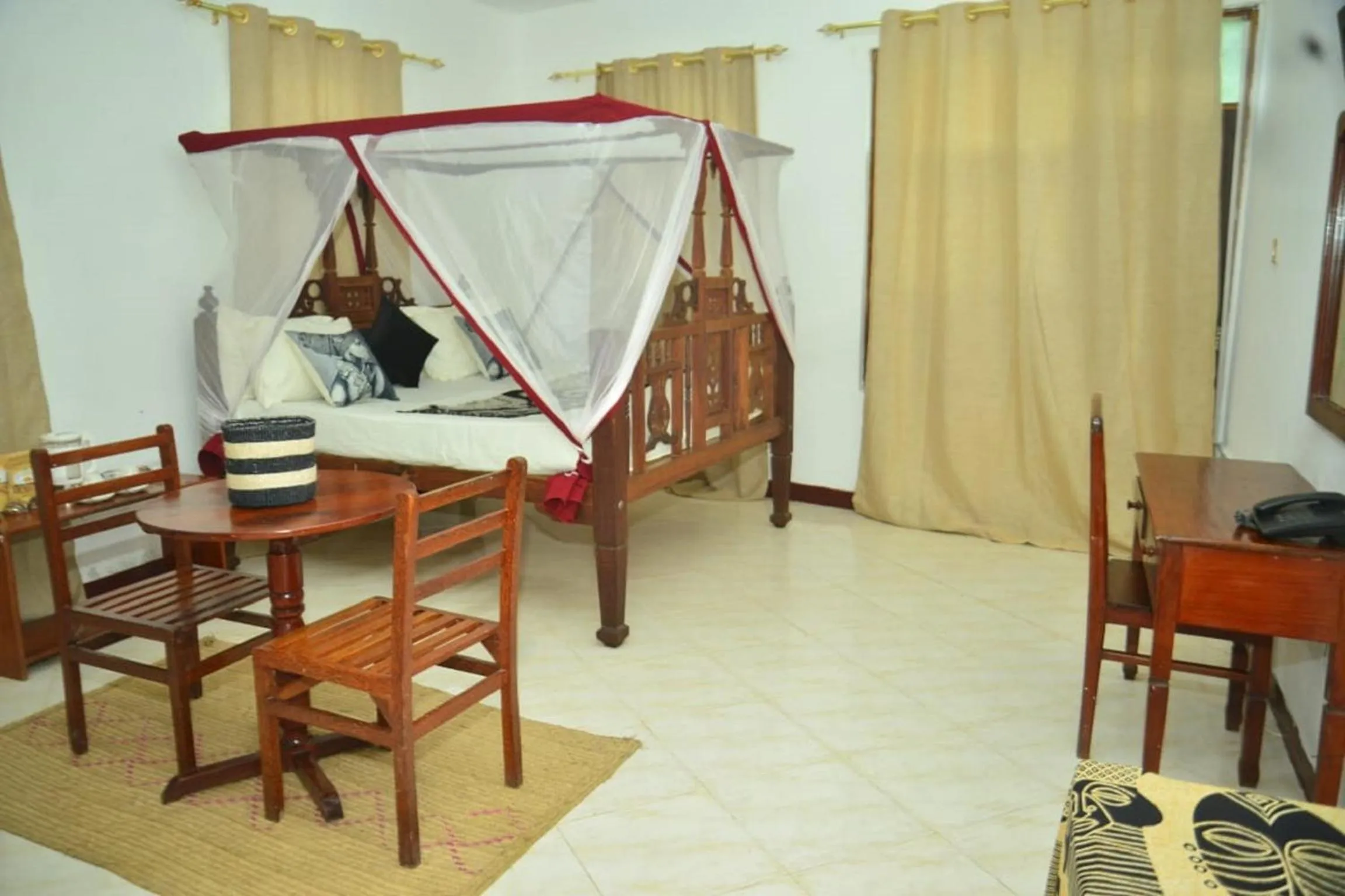 Bed in La Neisha Hotel Zanzibar