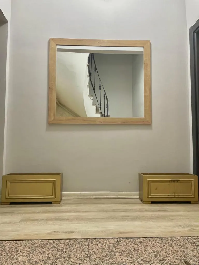 HOTEL THE NEOM SUITES