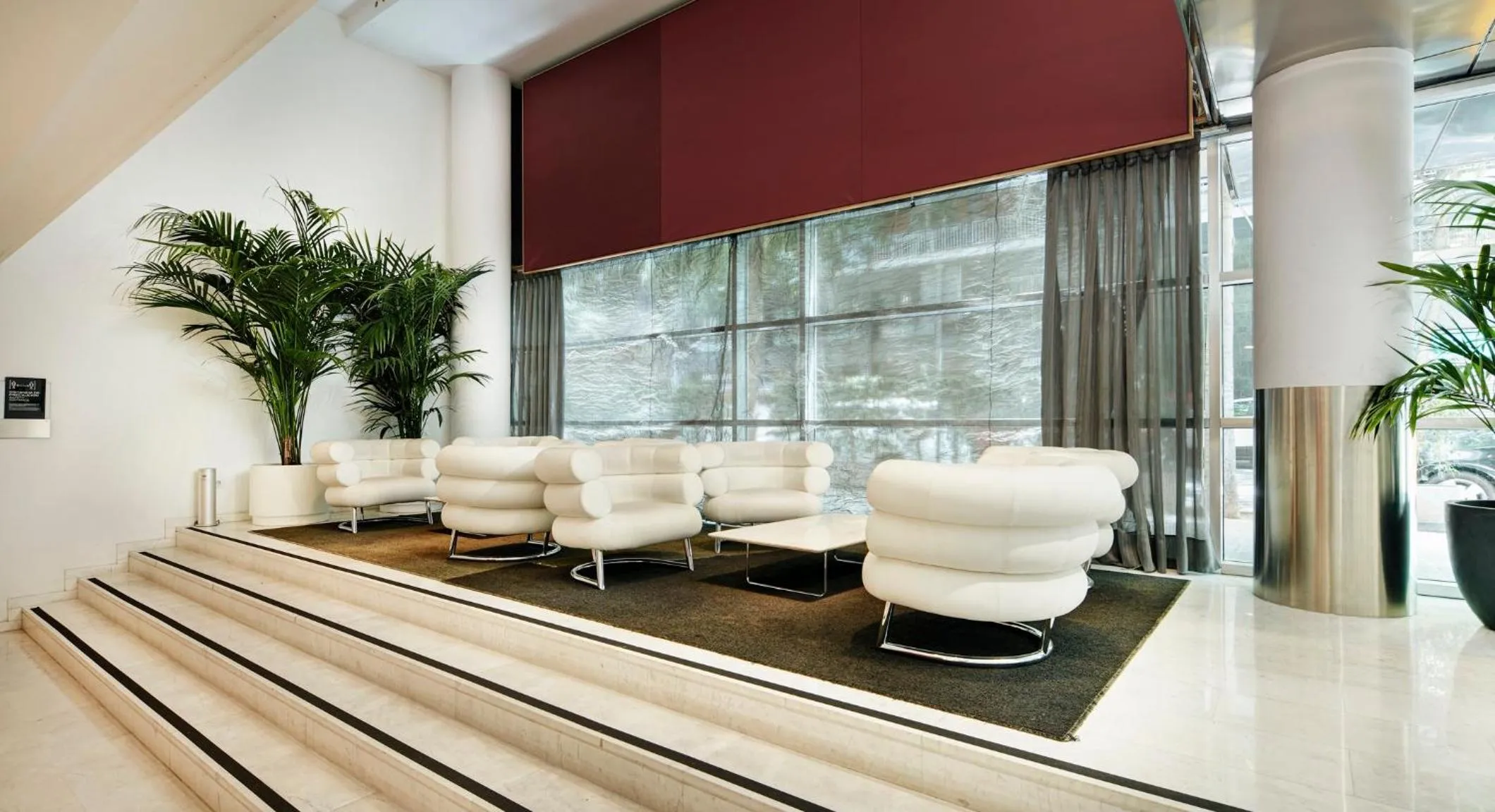 Lobby or reception in Sercotel Caspe