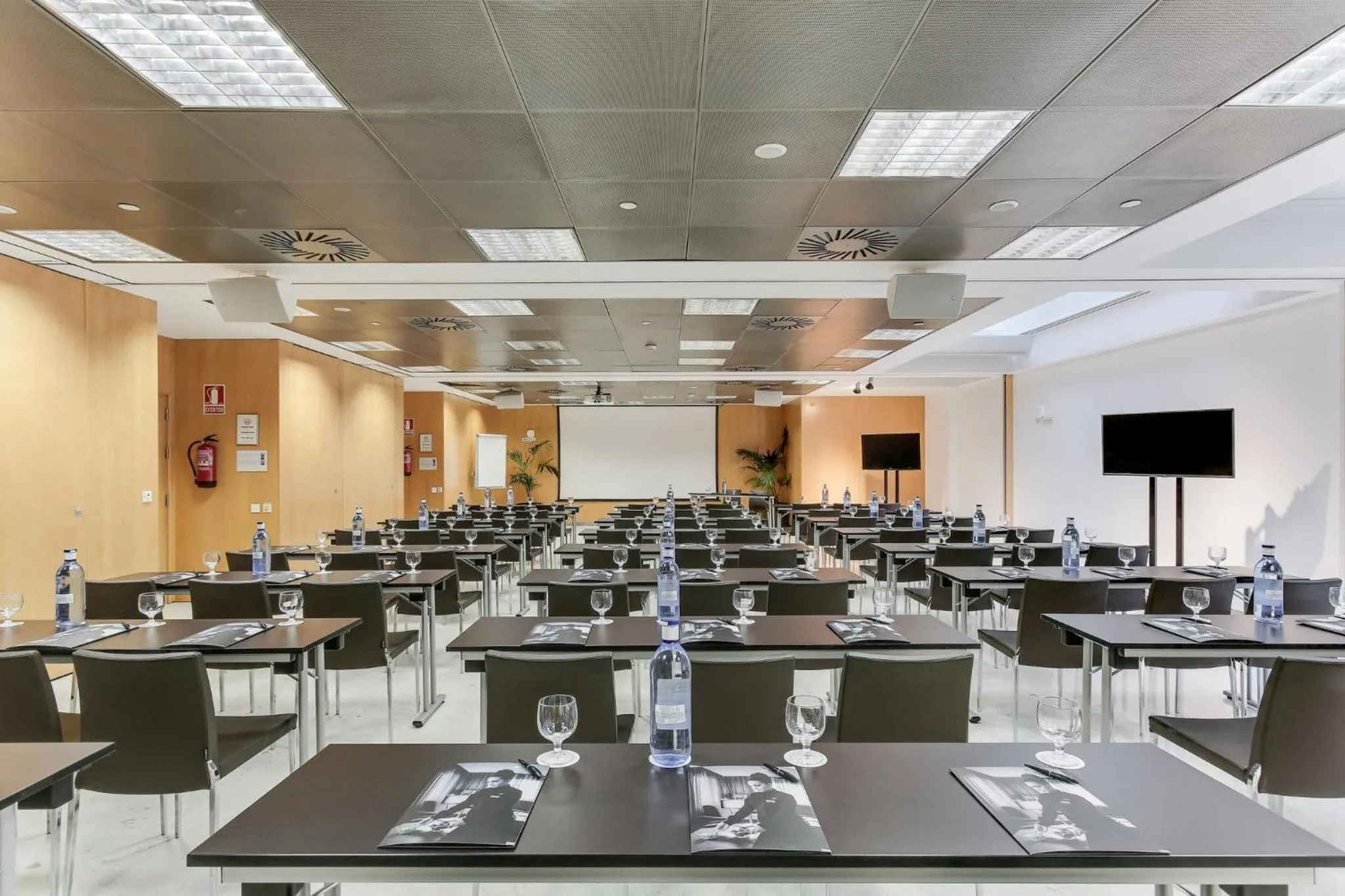 Meeting/conference room in Sercotel Caspe