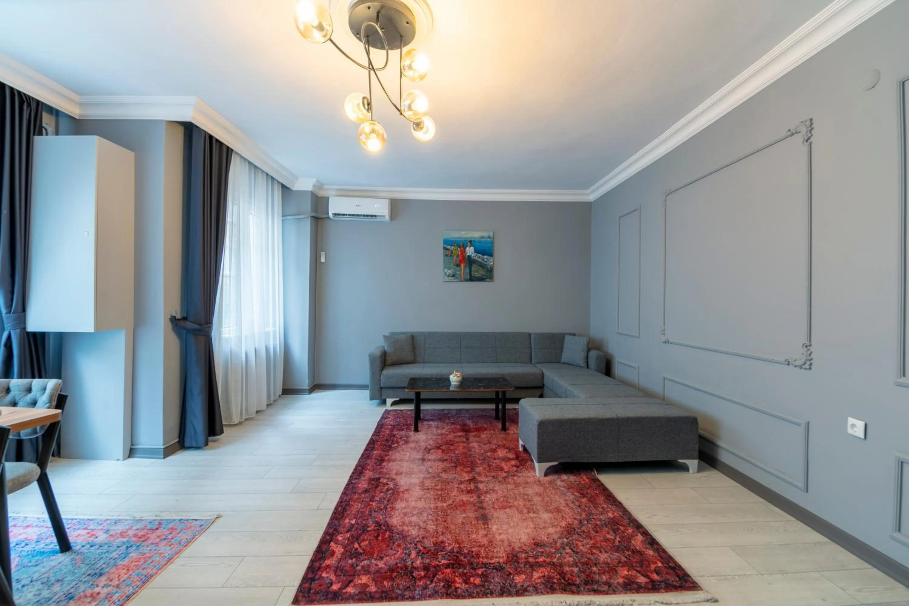 Bed in Hexa Suites Hotel