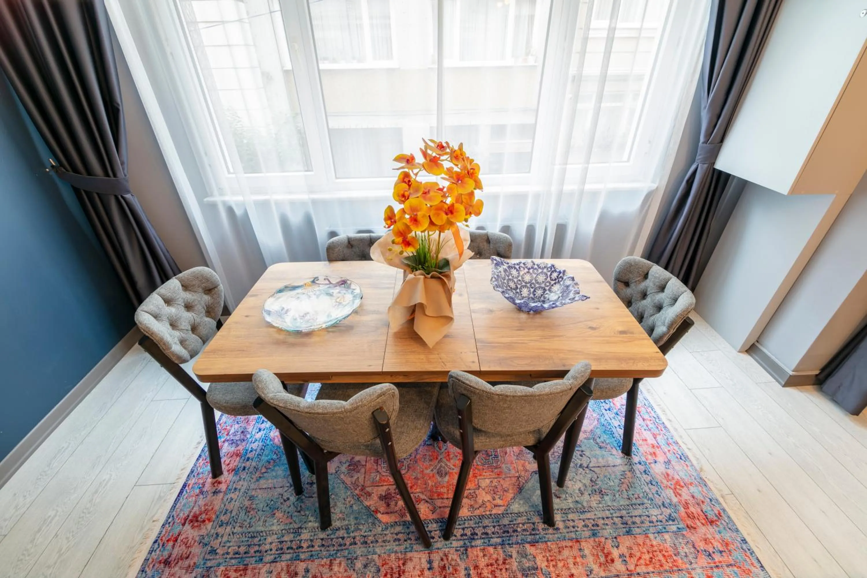 Dining area in Hexa Suites Hotel