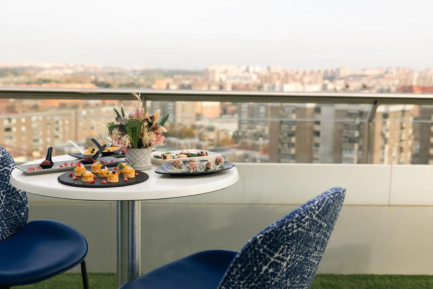 Meeting/conference room in voco Madrid Retiro by IHG