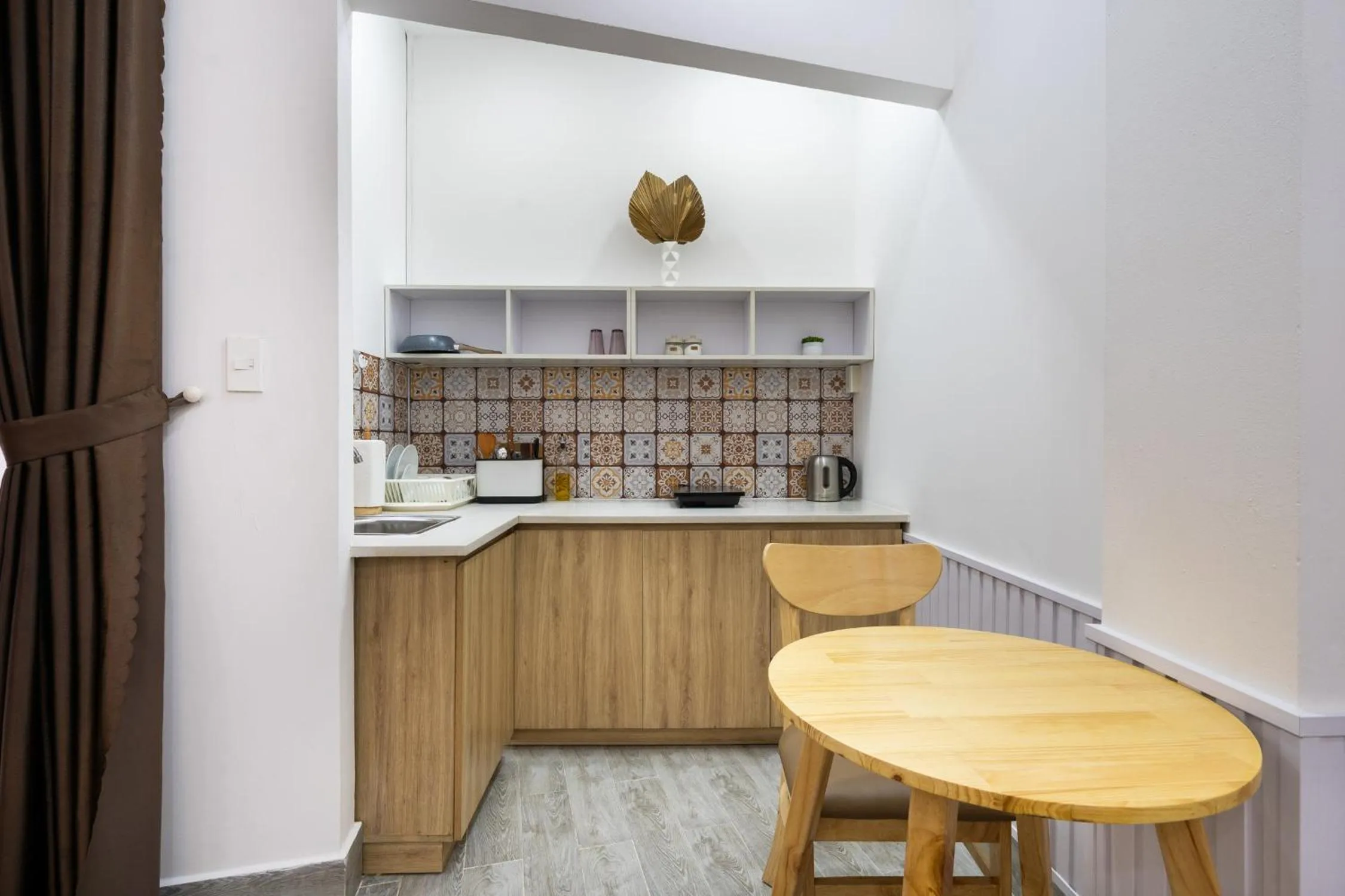 Kitchen or kitchenette in Ekomo Home 102 - Central Saigon