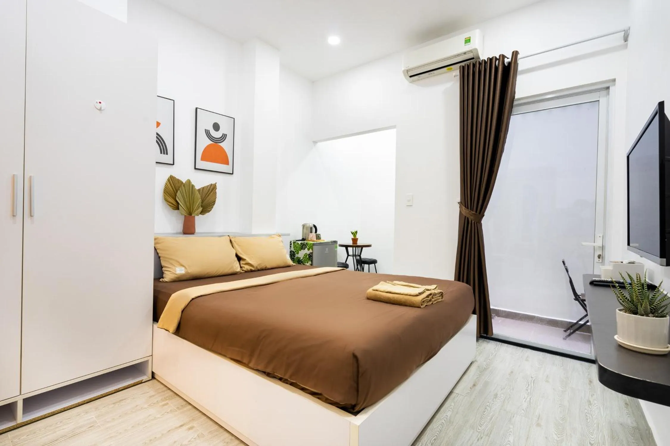 Bed in Ekomo Home 102 - Central Saigon