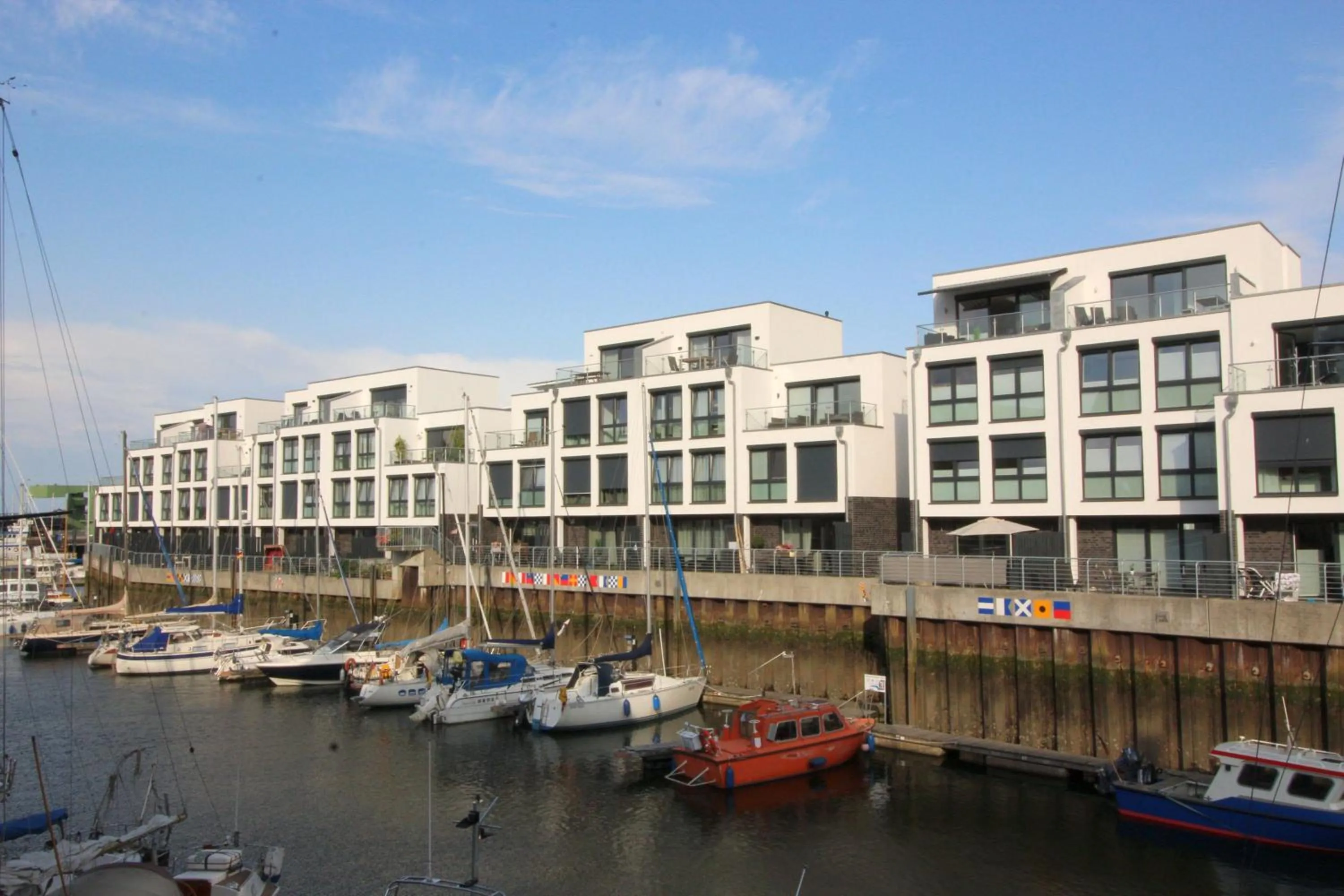 Marina 46