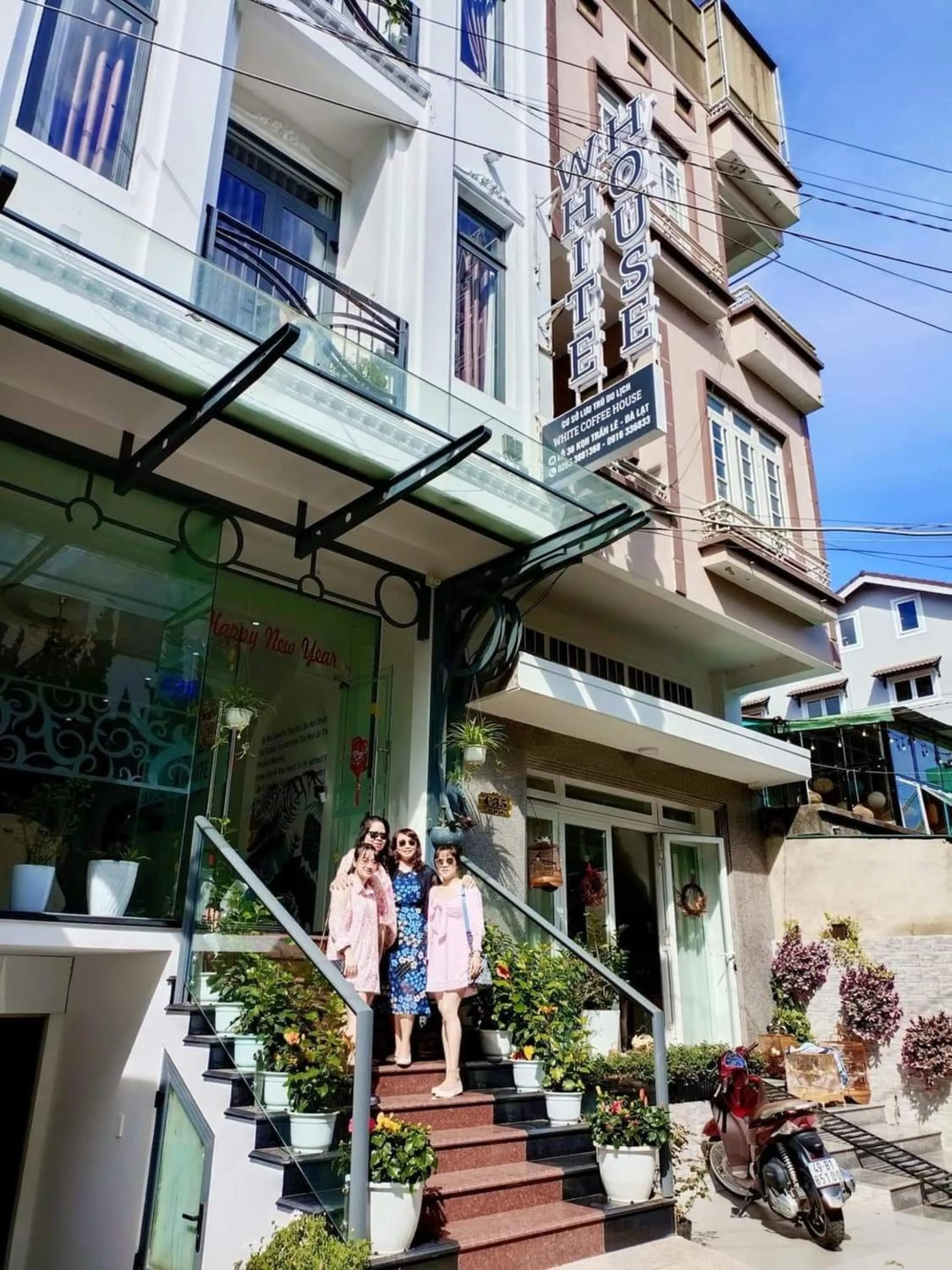 Property building in WHITE COFFEE HOUSE HOTEL