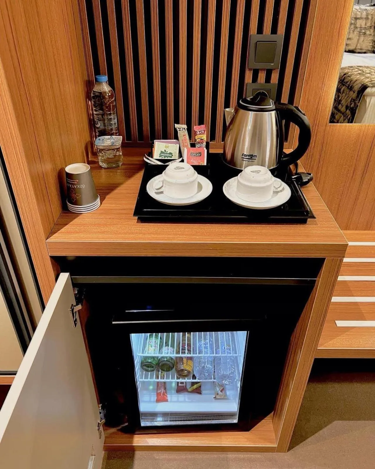 Coffee/tea facilities in Özkaya hotel