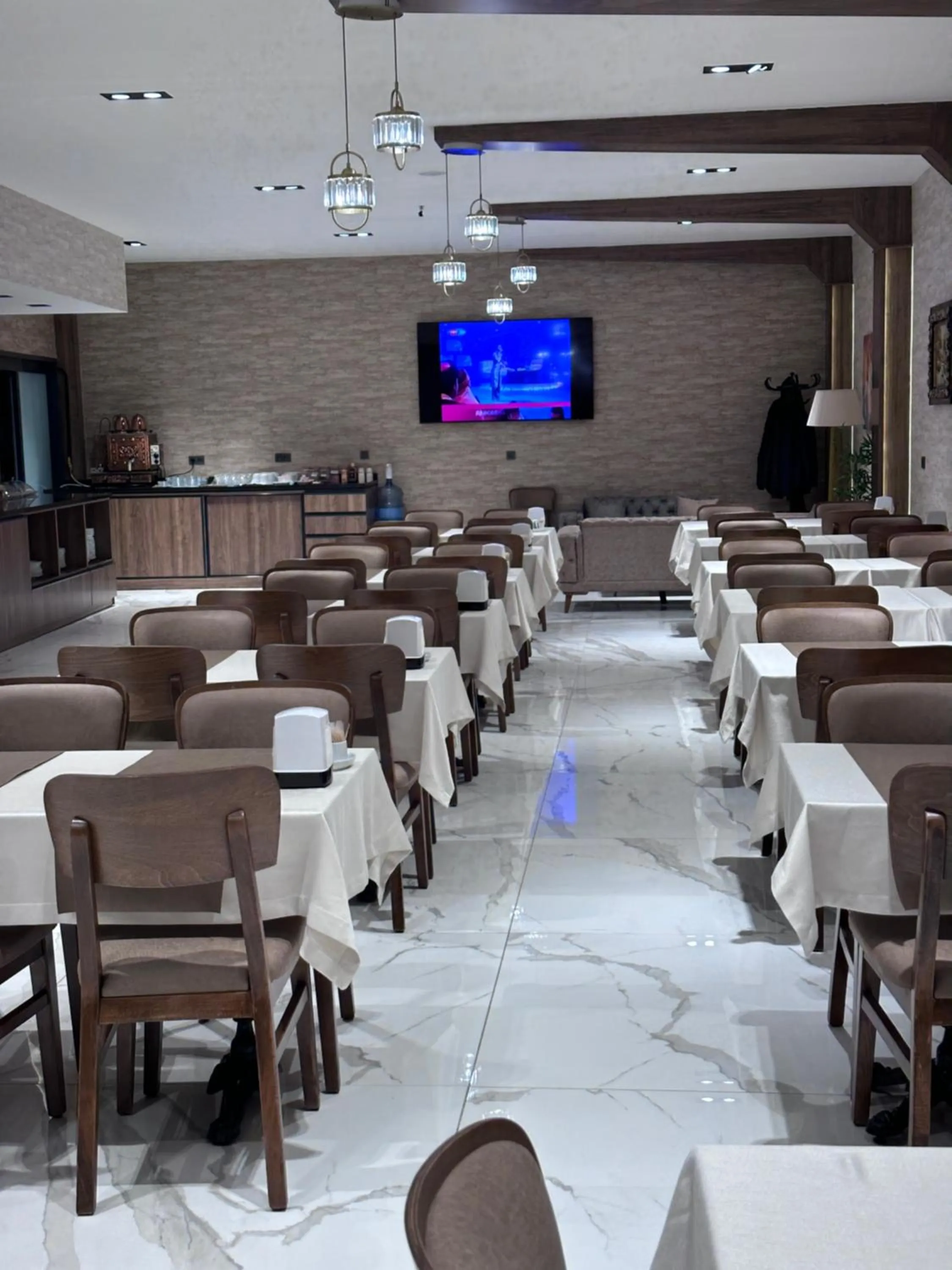 Restaurant/places to eat in Özkaya hotel