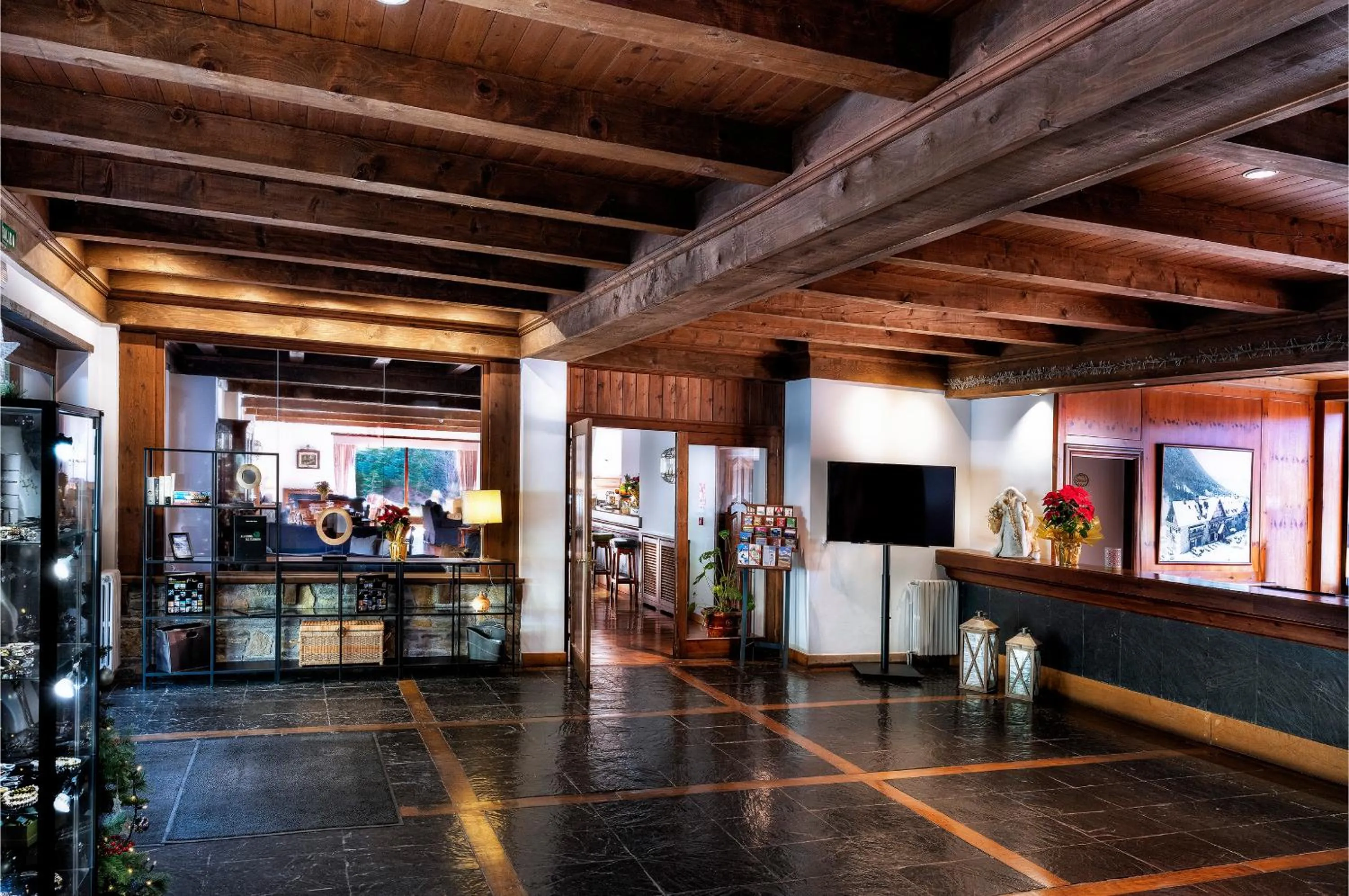 Lobby or reception in Meliá de Tredós