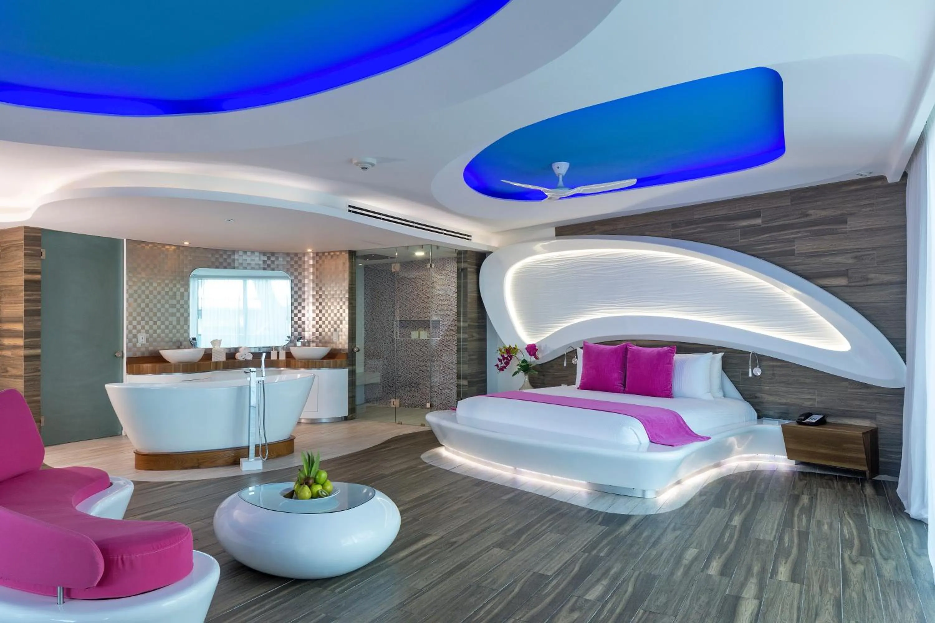 Bed in The Carmen Hotel - Ocean Front