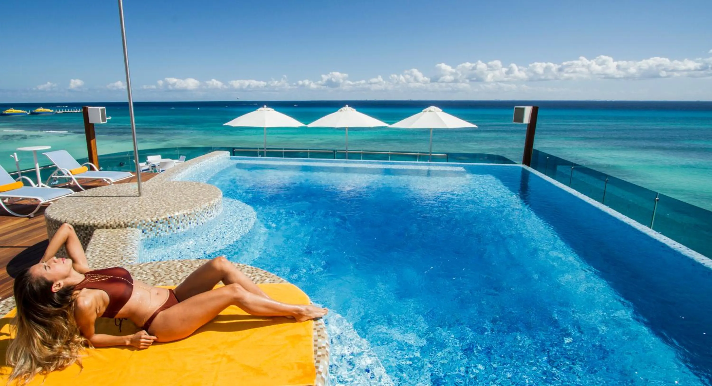 People in The Carmen Hotel - Ocean Front