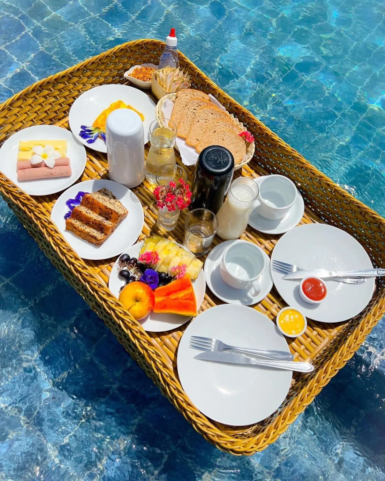 Swimming pool in Pousada Corália