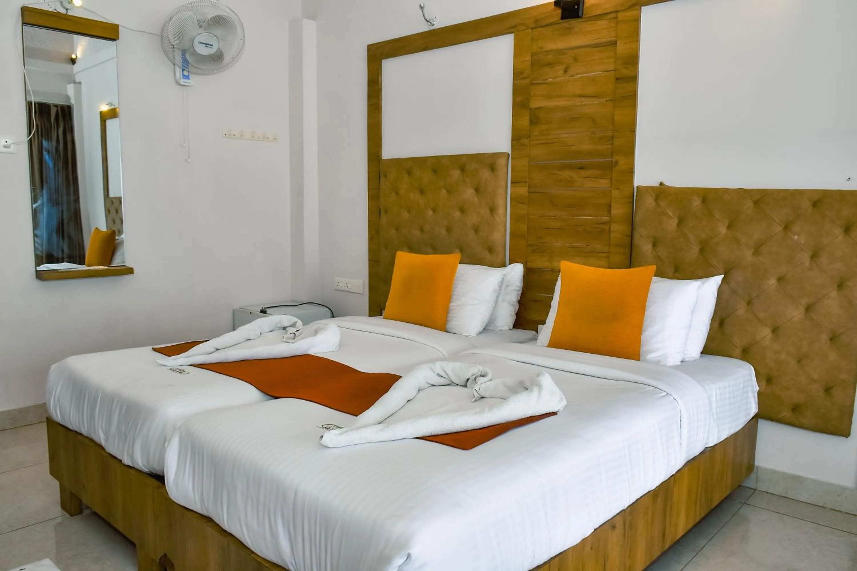 Photo of the whole room, Bed in Chill Berg Resort - Bodimettu