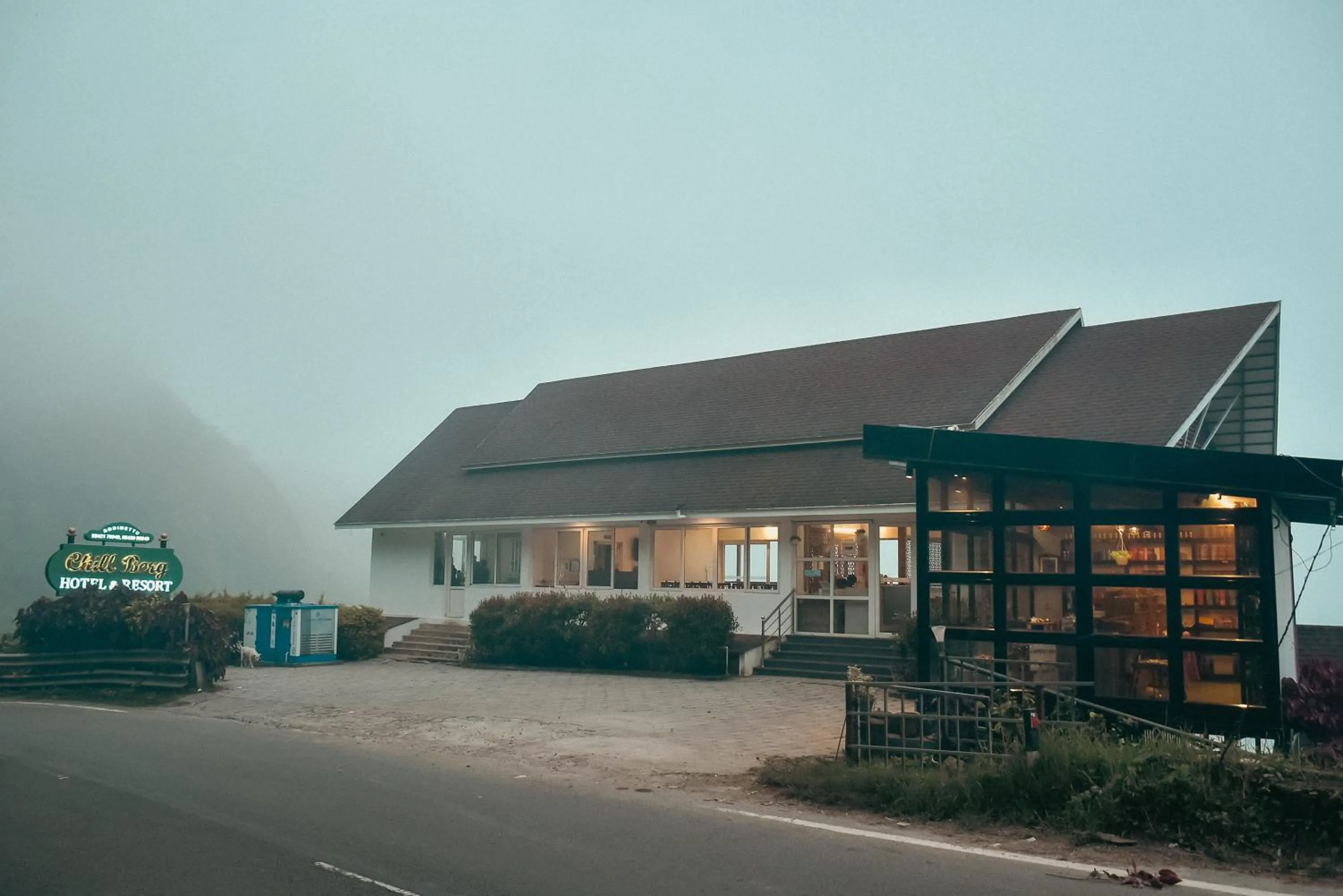 Facade/entrance in Chill Berg Resort - Bodimettu