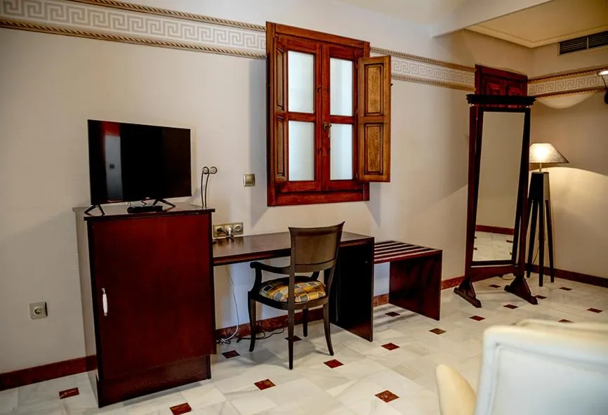 Bed in Hotel Don Miguel Plaza