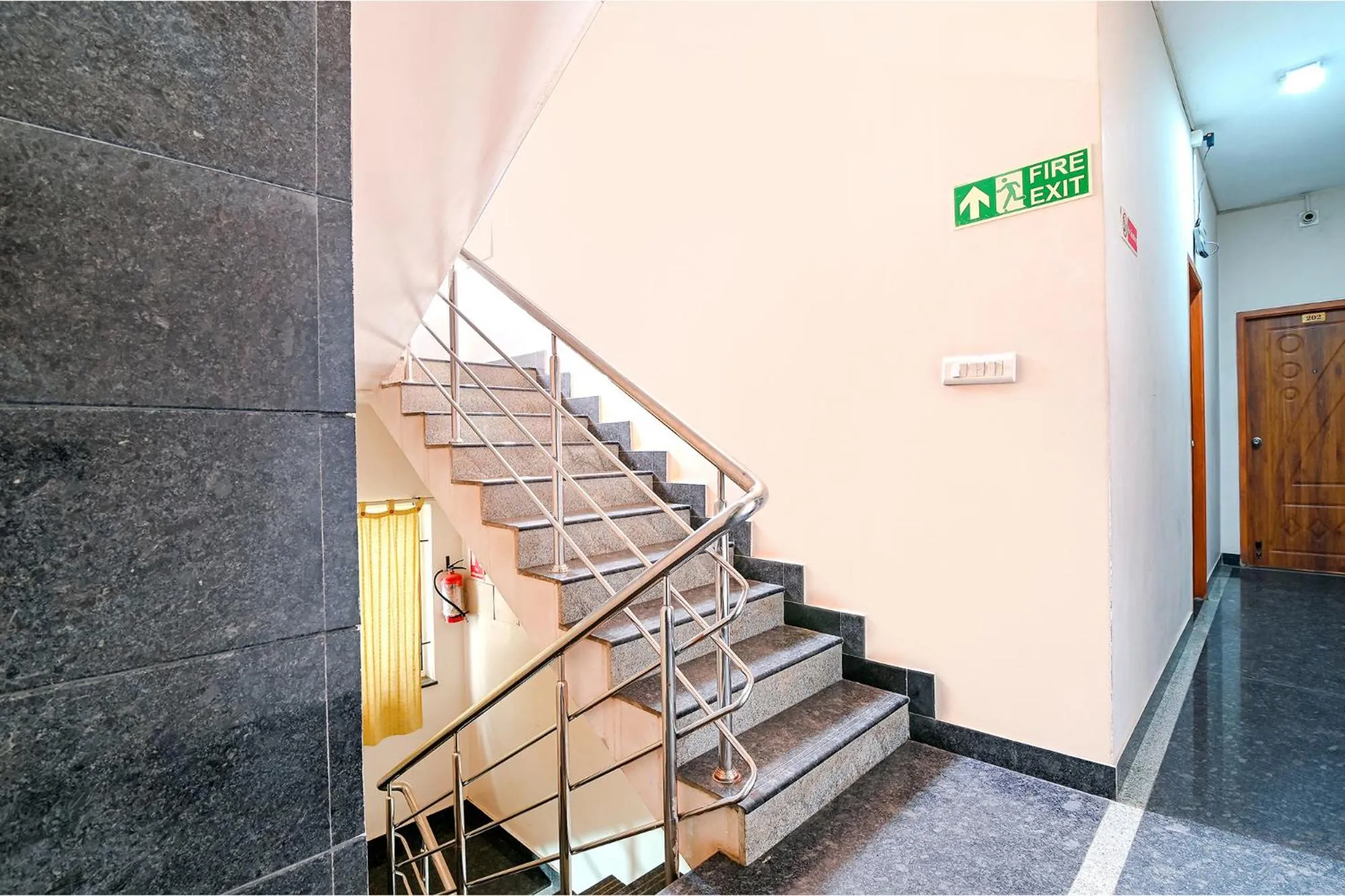 Lobby or reception in FabHotel VRJ Residency - 500M from Chennai Trade Center