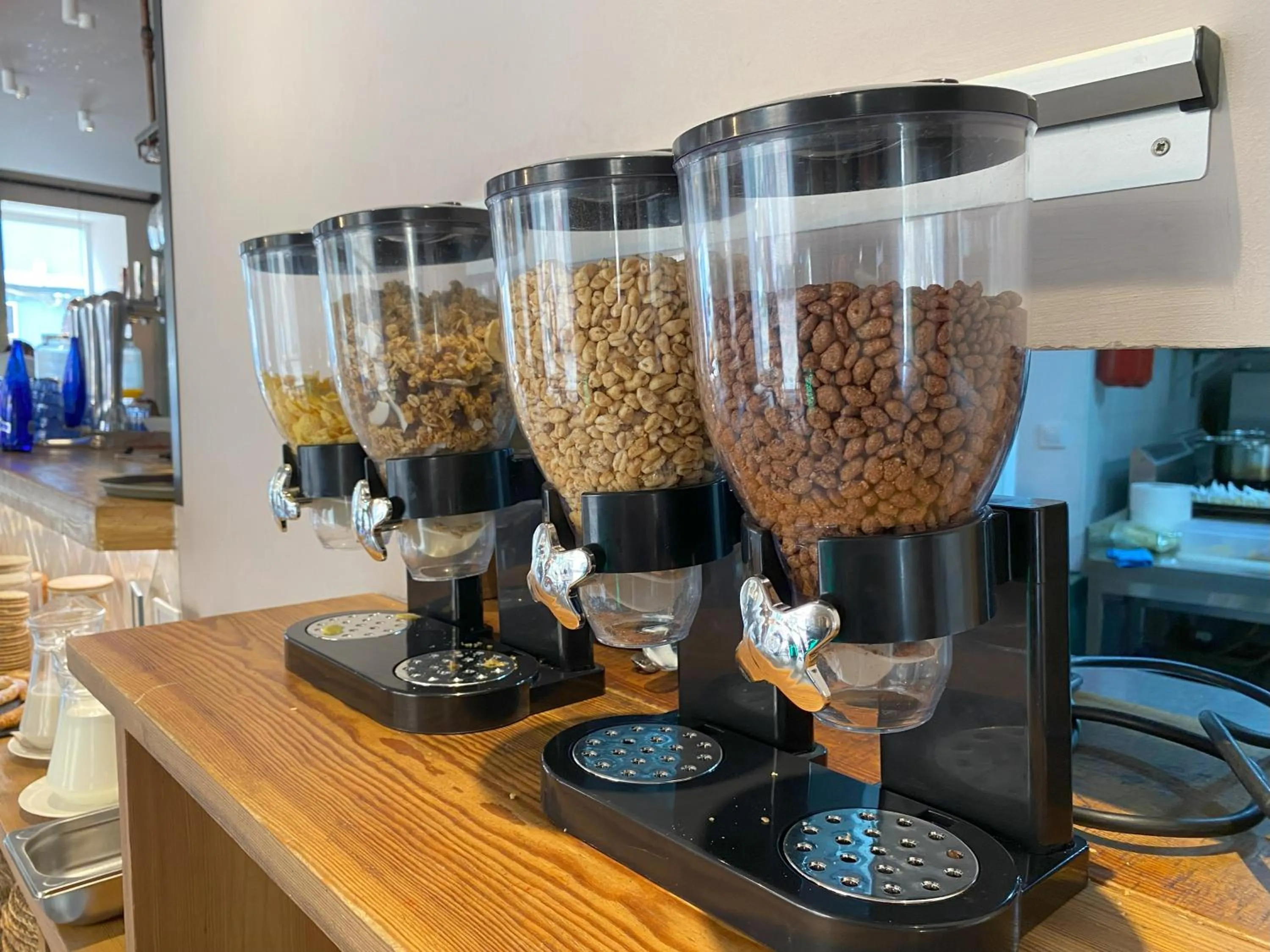 YOU & CO. J. Botánico Boutique