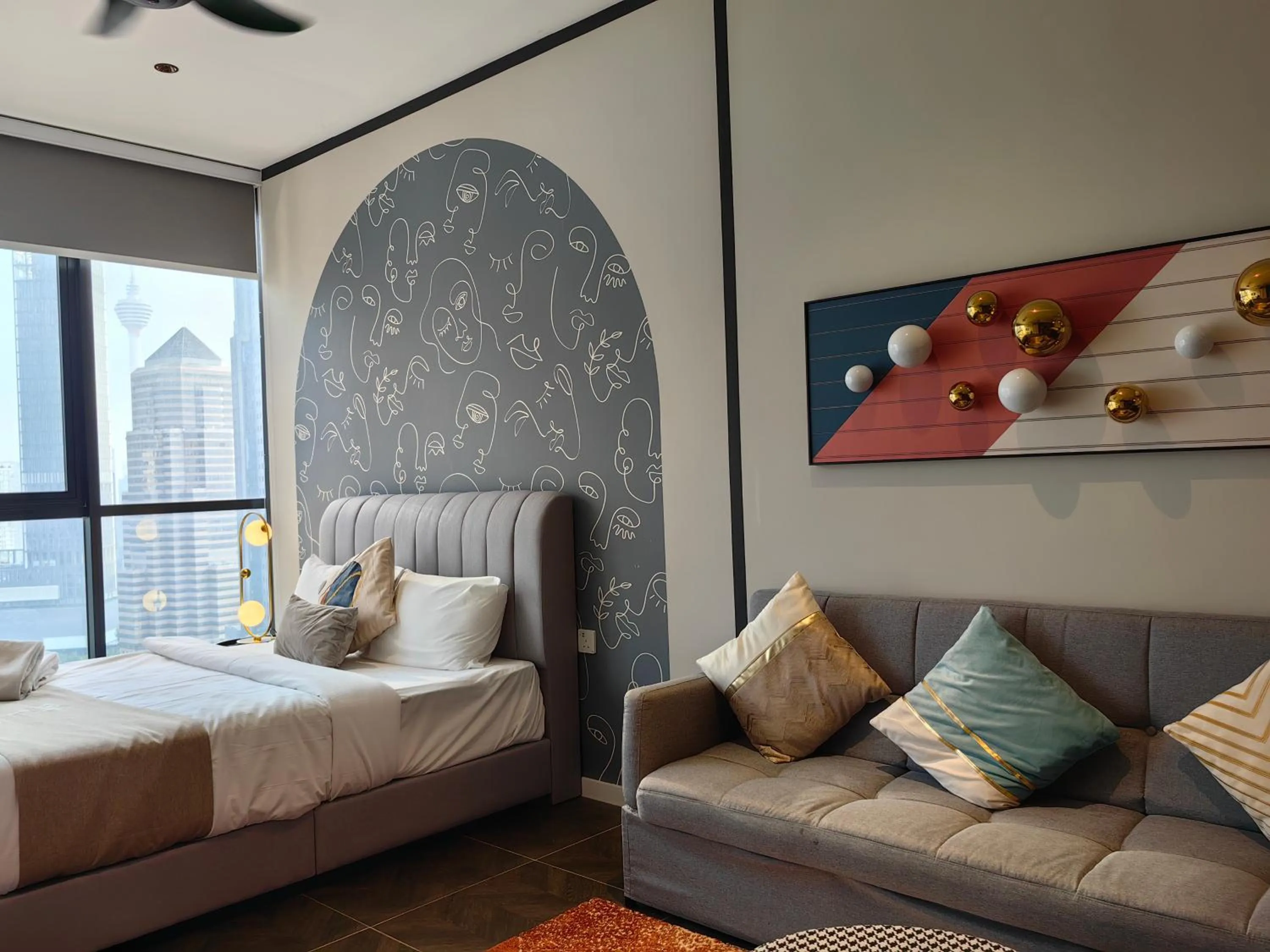 Bed in Scarletz Suites KLCC by De Harlequins Guesthouse