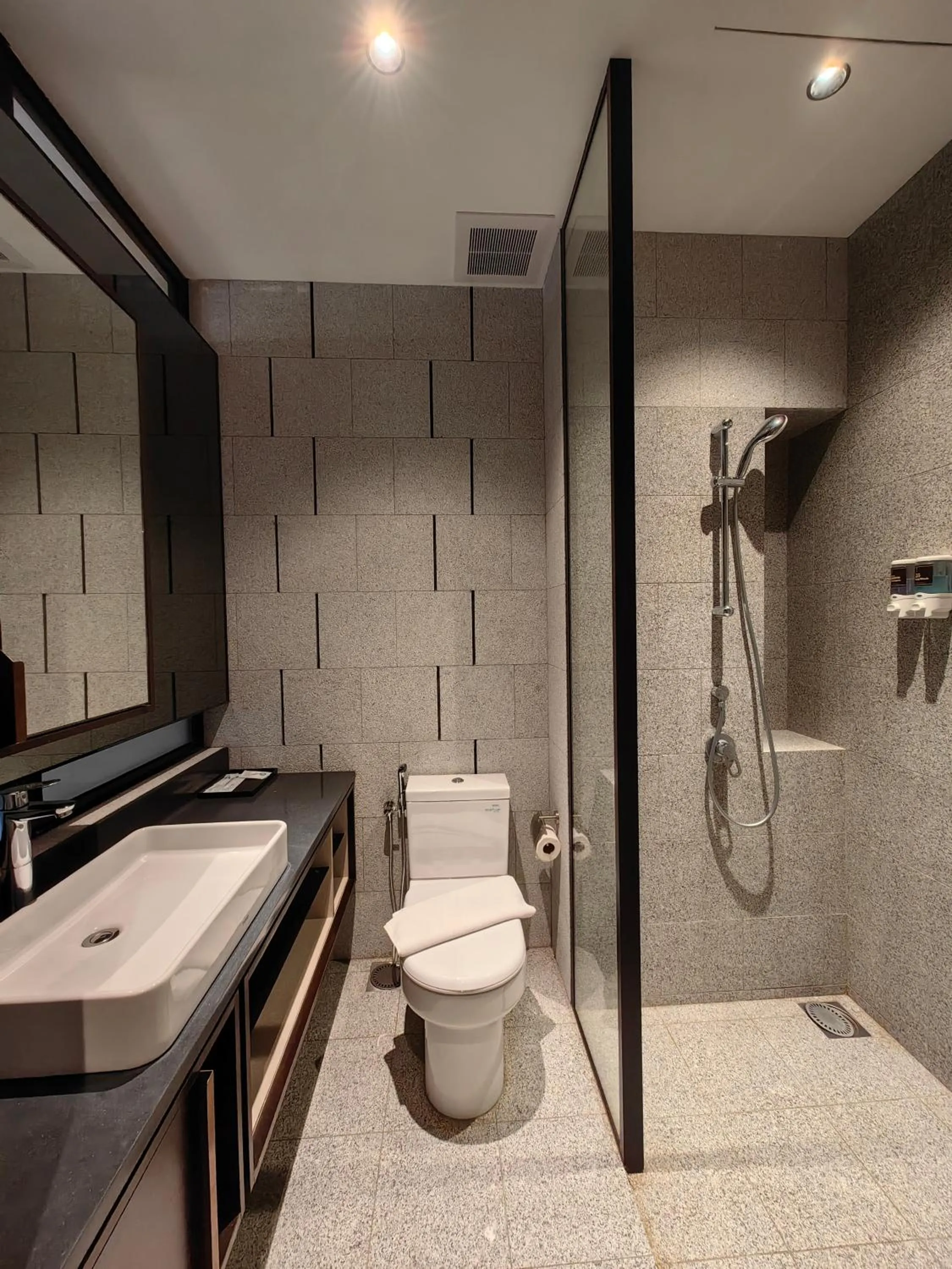 Scarletz Suites KLCC by De Harlequins Guesthouse