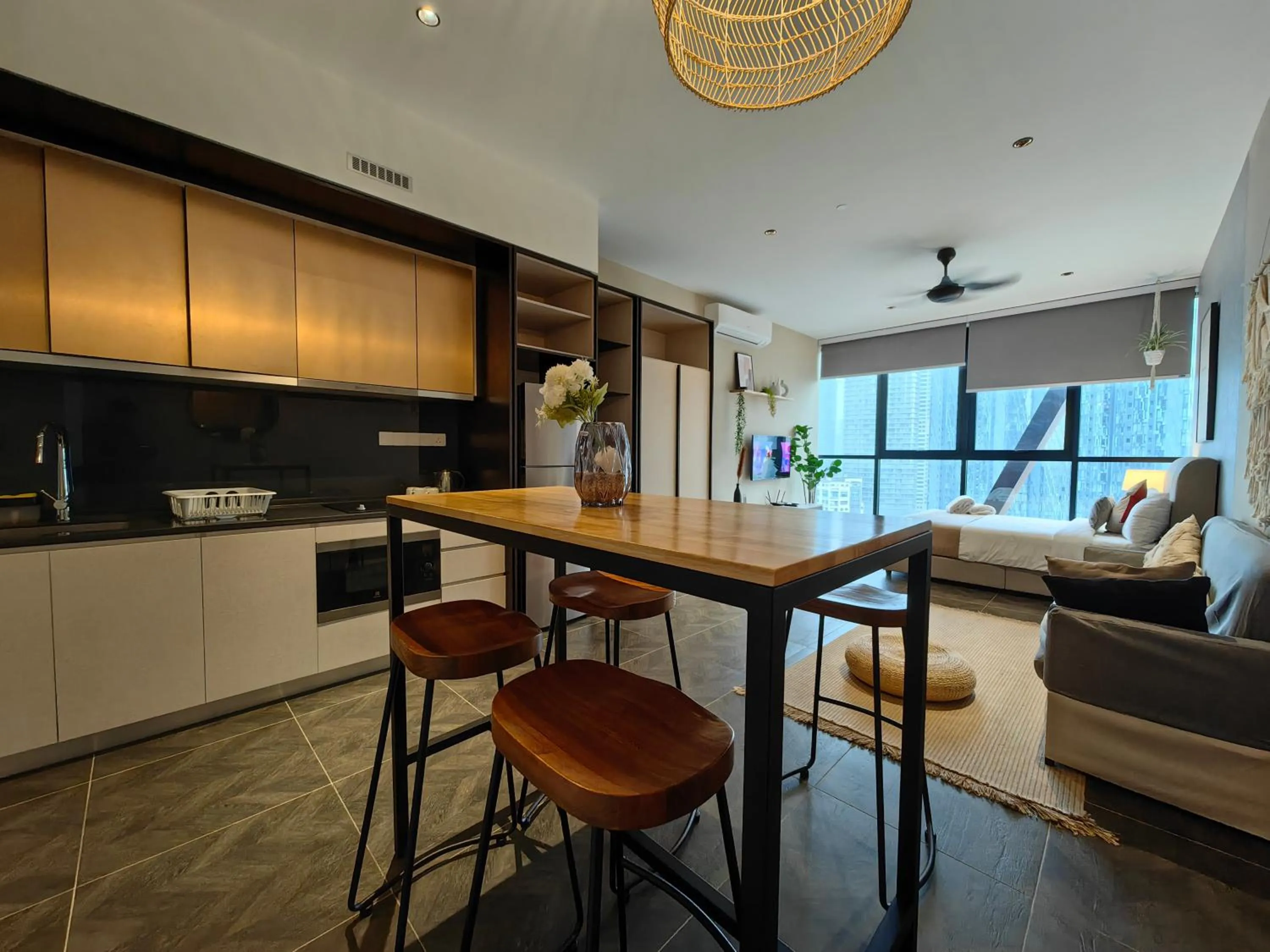 Scarletz Suites KLCC by De Harlequins Guesthouse