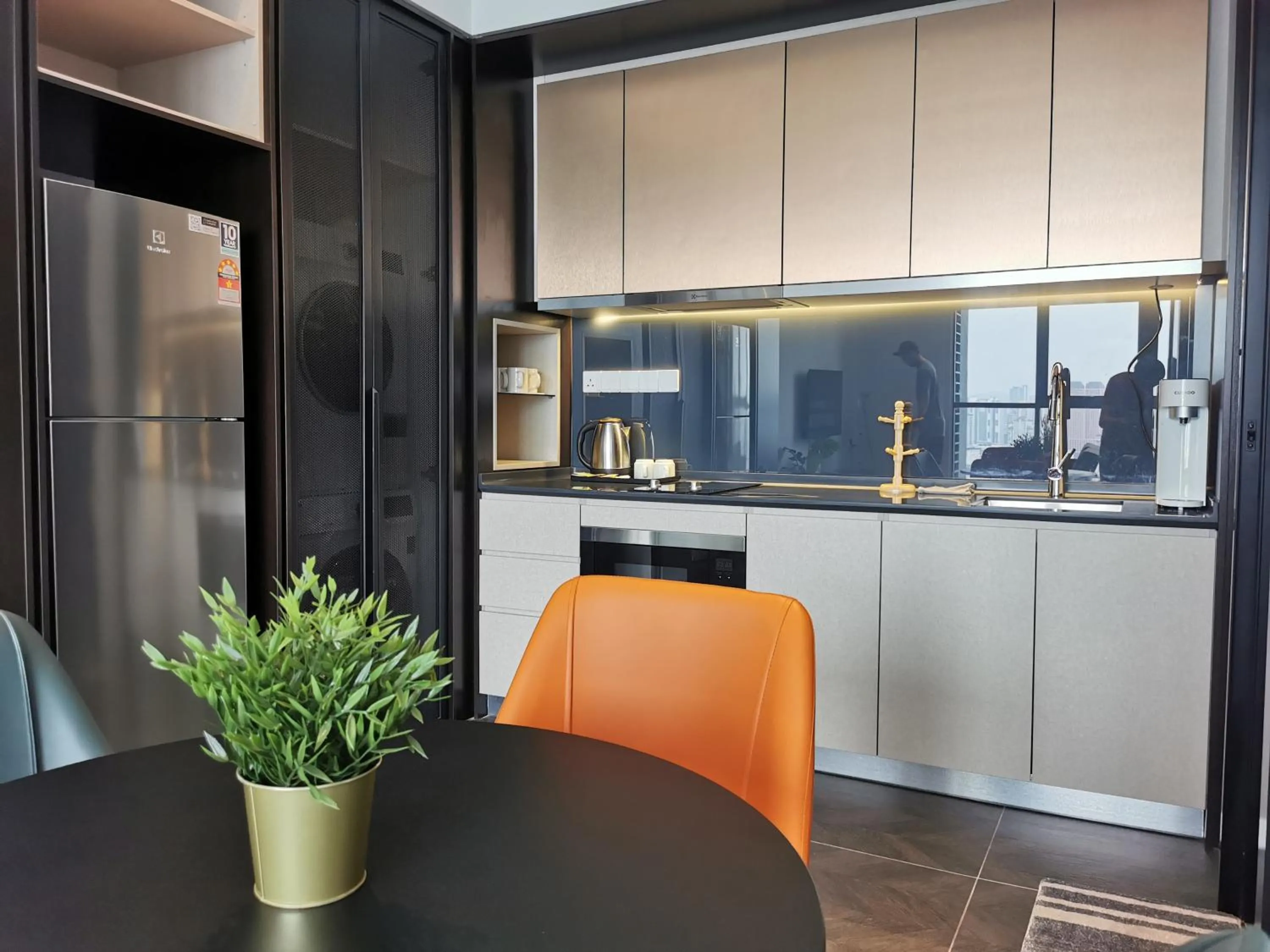 Scarletz Suites KLCC by De Harlequins Guesthouse