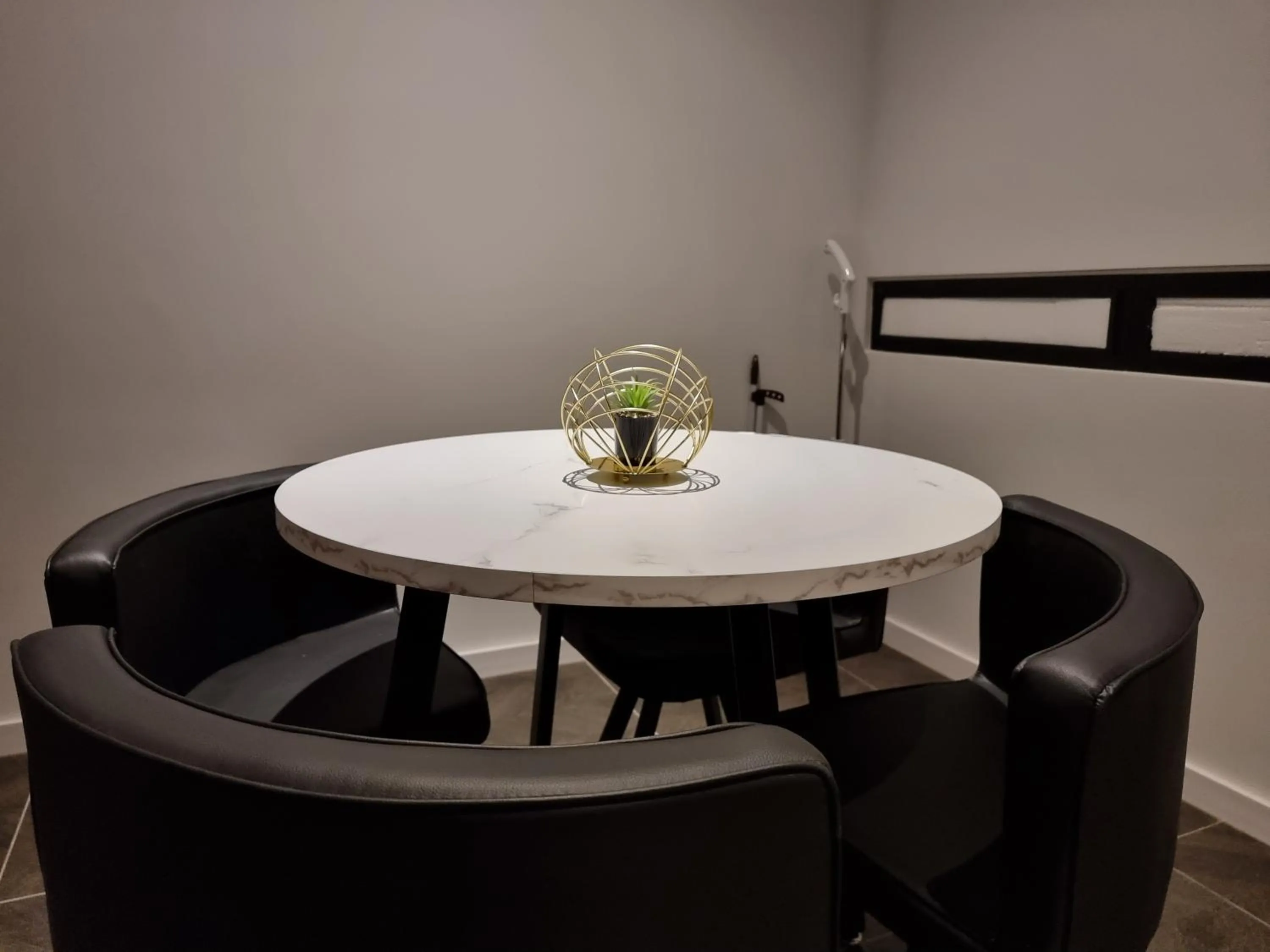 Scarletz Suites KLCC by De Harlequins Guesthouse