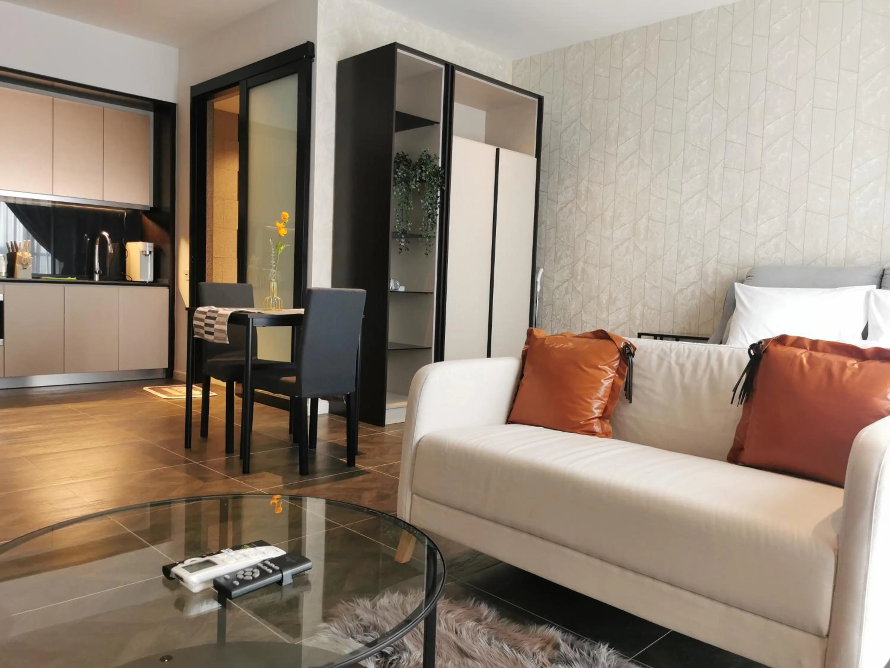 Scarletz Suites KLCC by De Harlequins Guesthouse