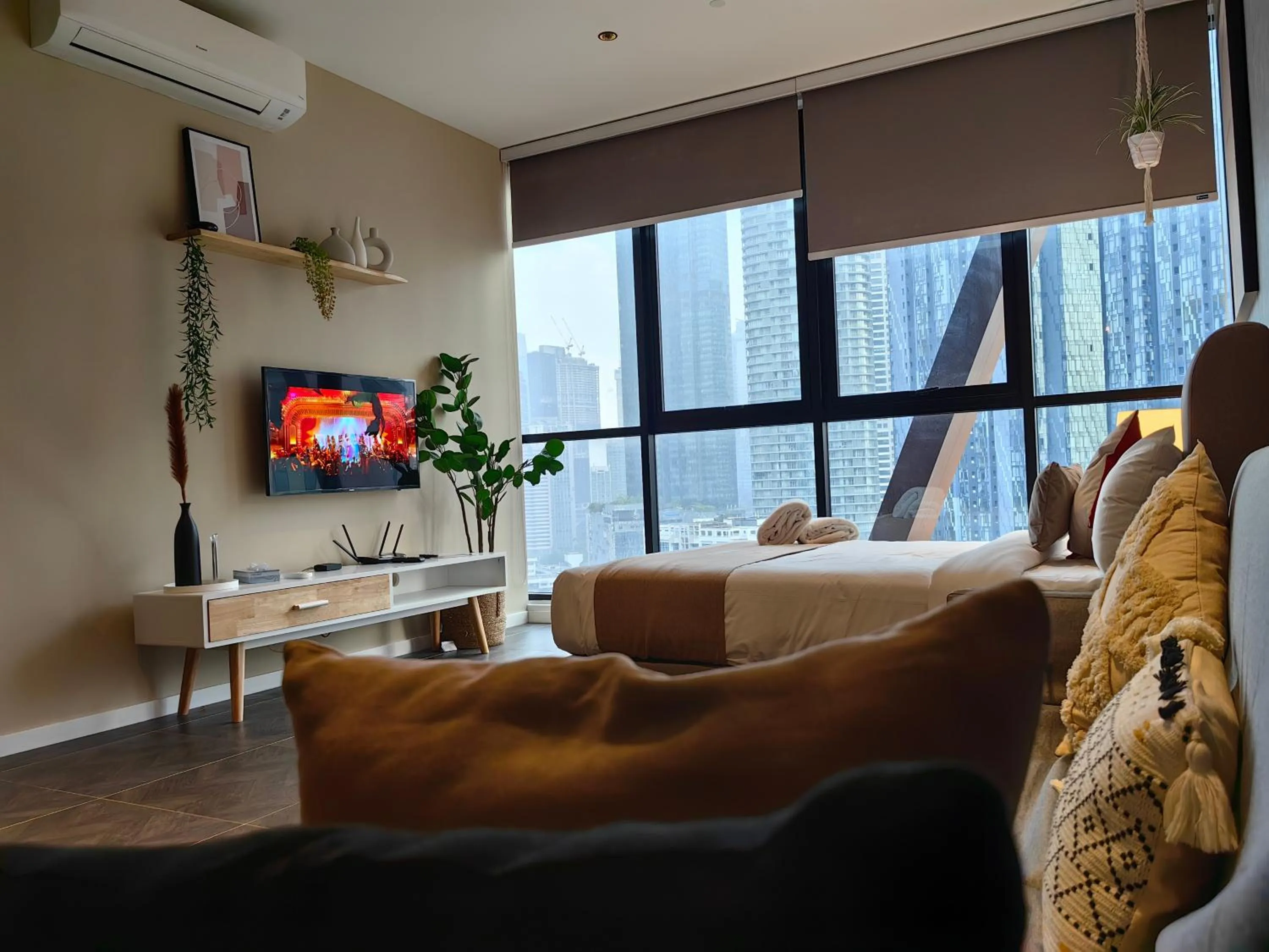 Scarletz Suites KLCC by De Harlequins Guesthouse