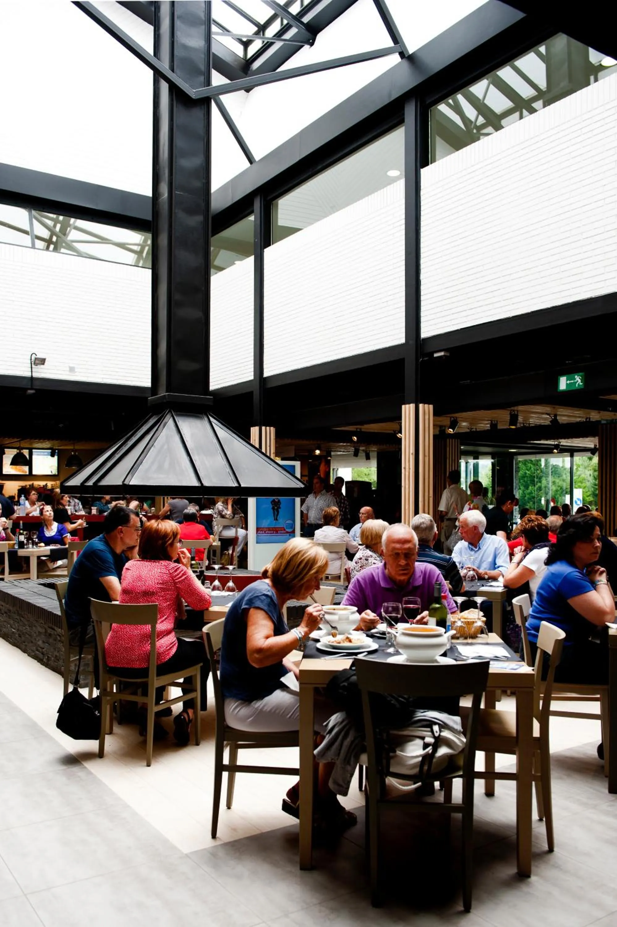 Restaurant/places to eat in AS Hoteles Altube