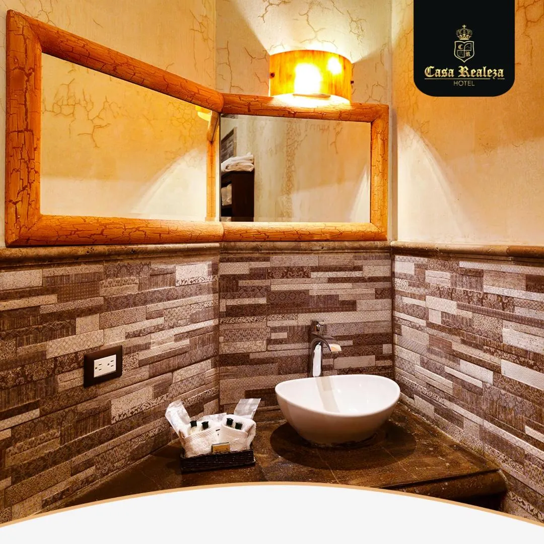 Bathroom in Hotel Casa Realeza